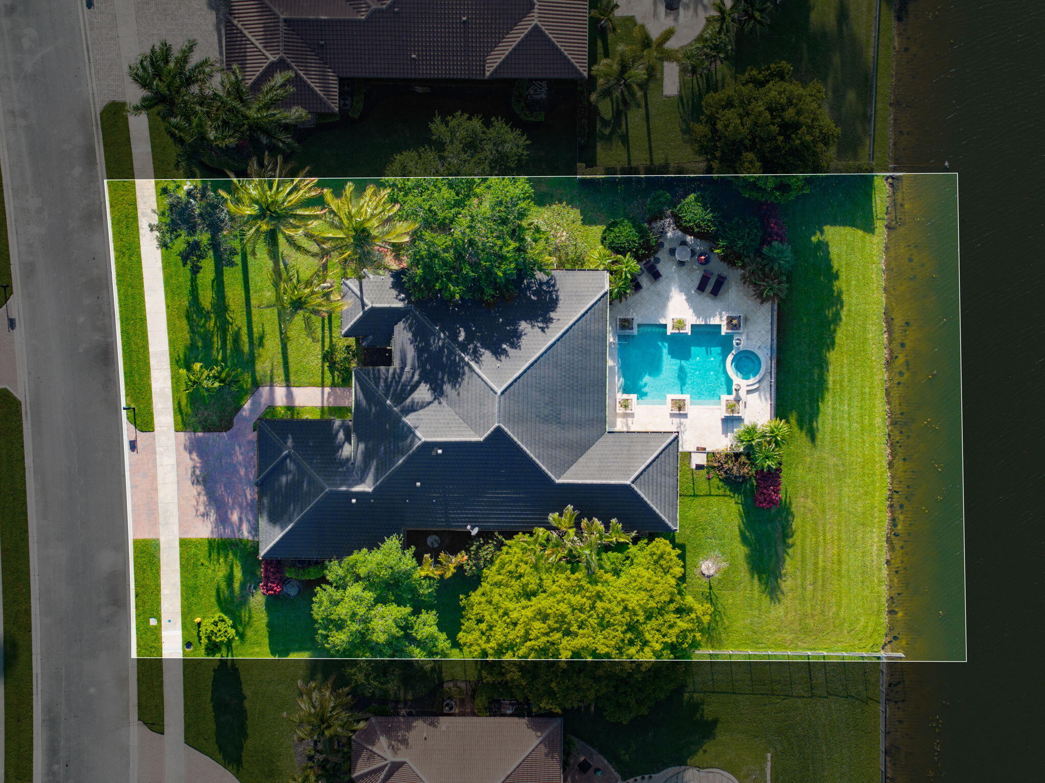 RIVERSTONE - Residential