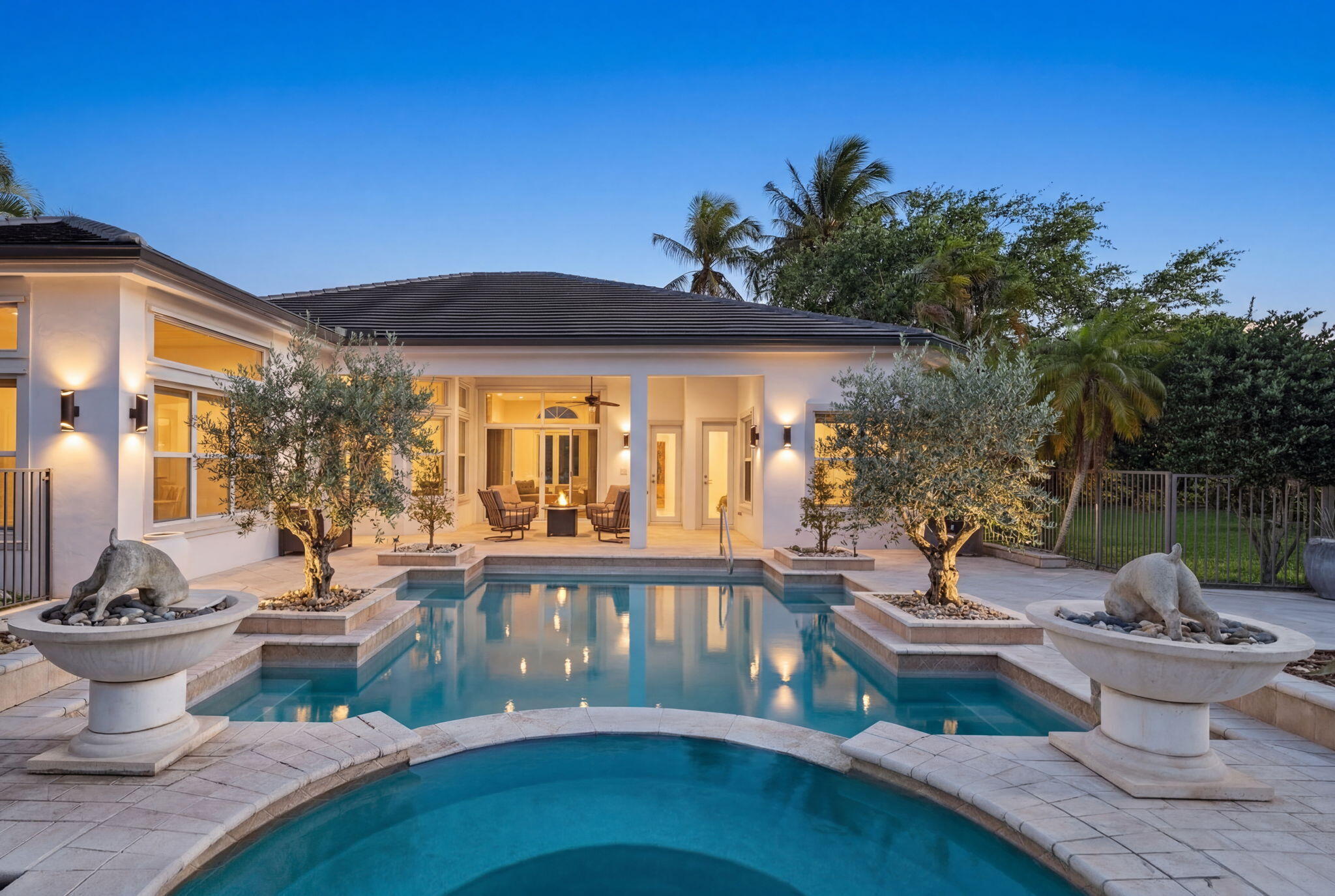 RIVERSTONE - Residential