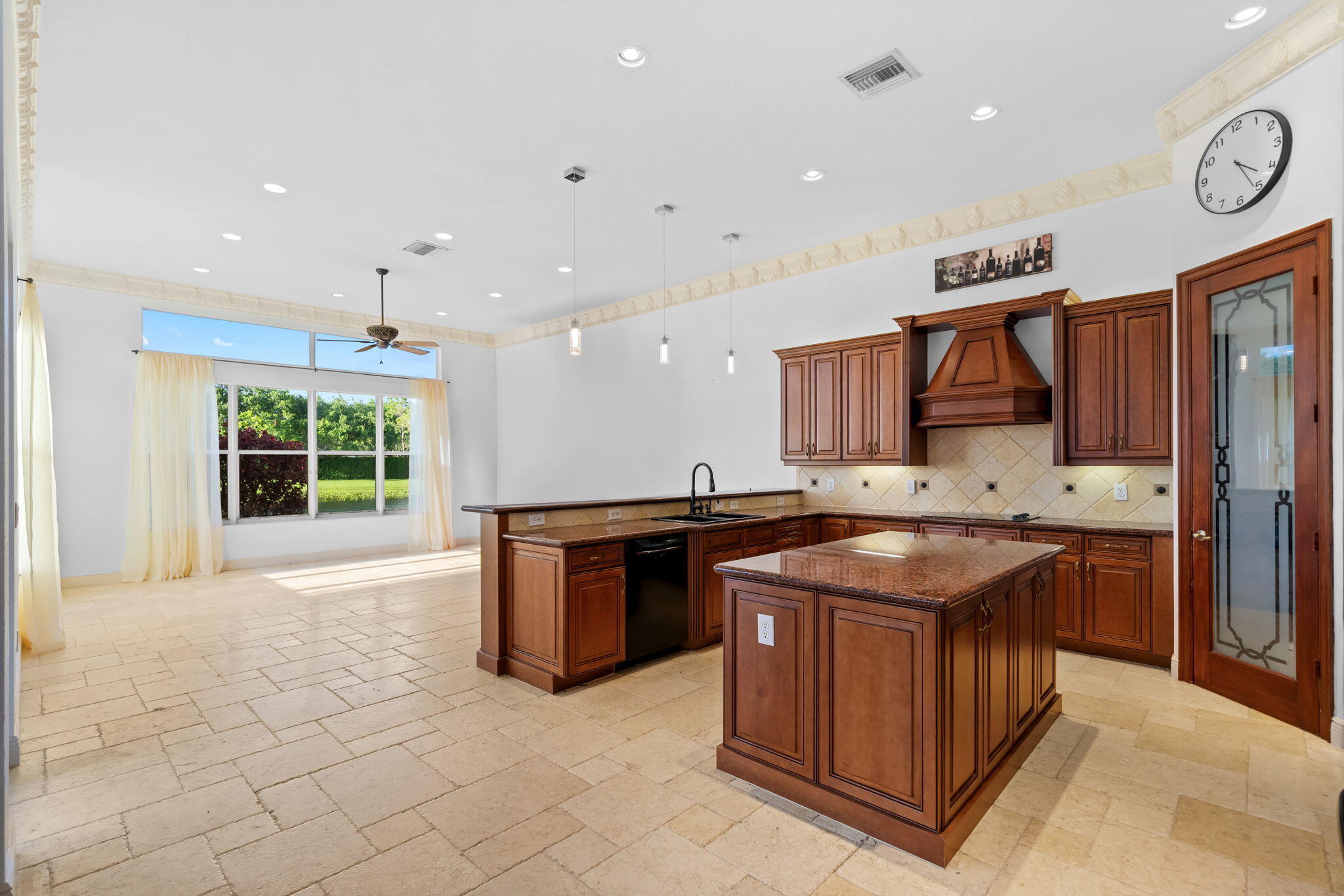 RIVERSTONE - Residential