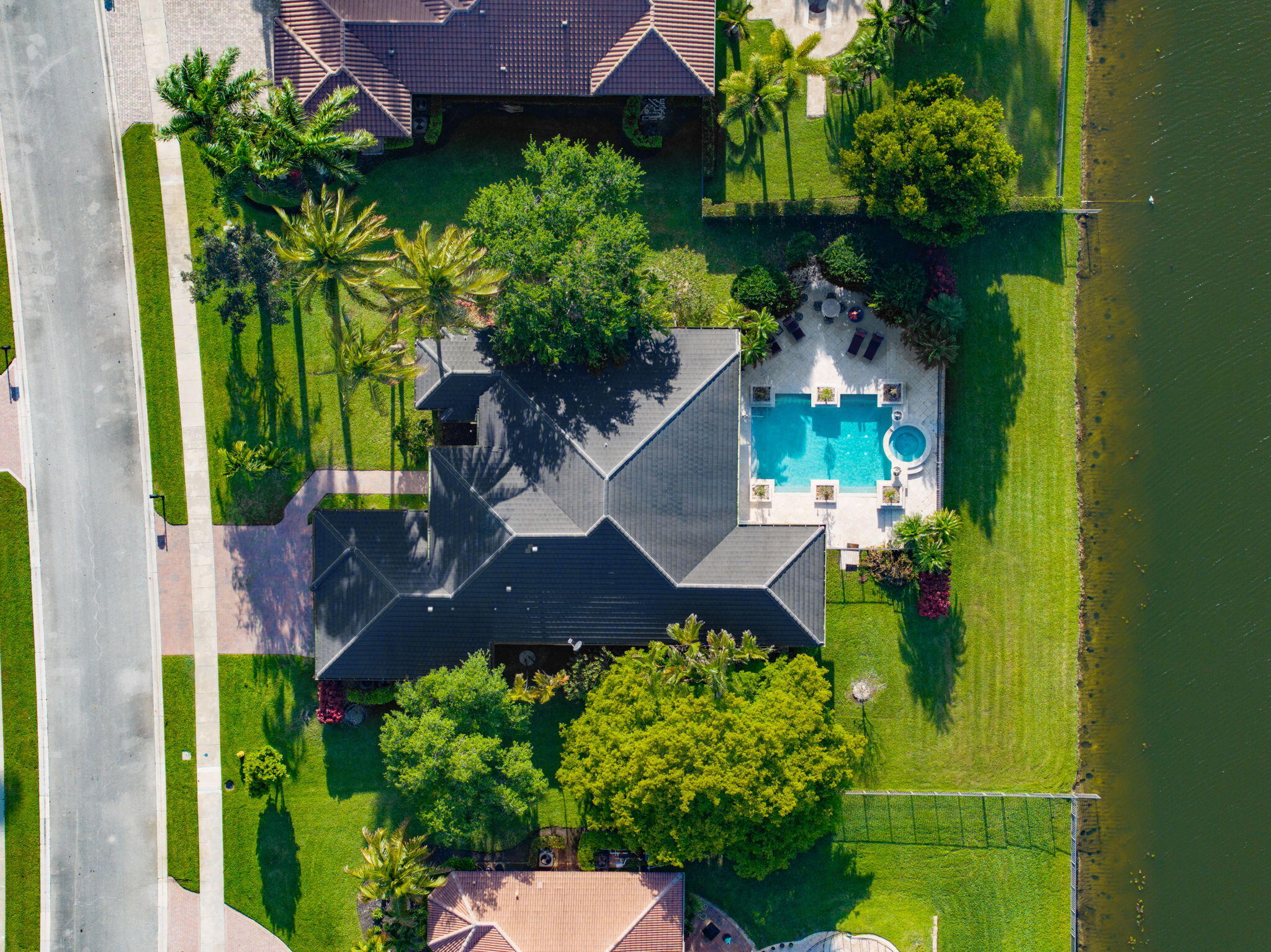 RIVERSTONE - Residential