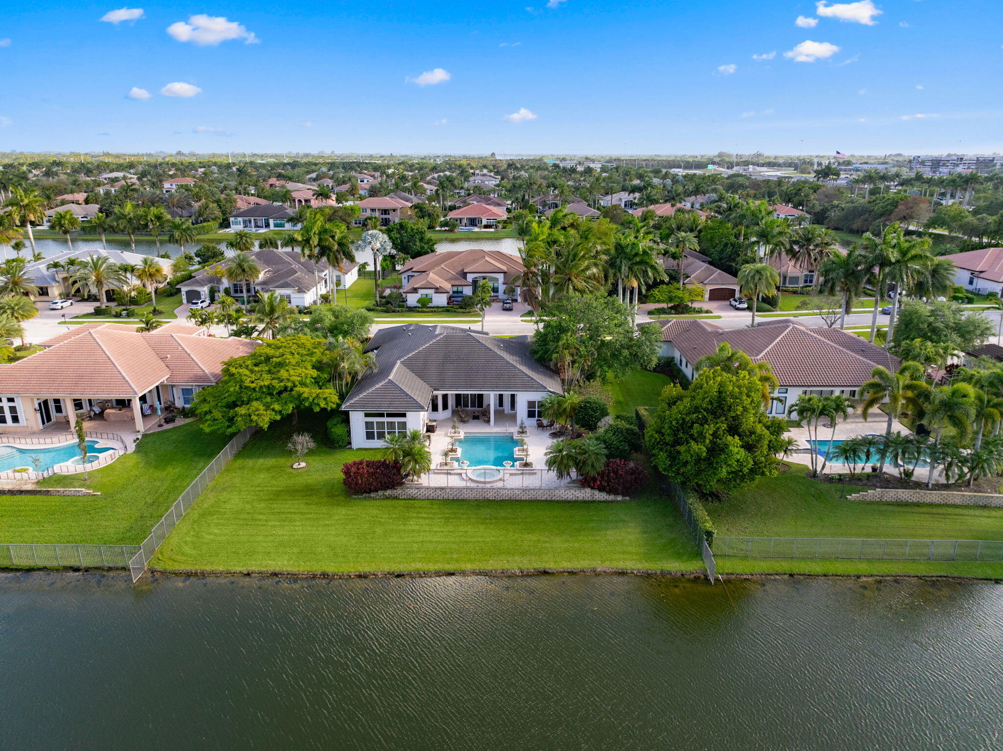 RIVERSTONE - Residential