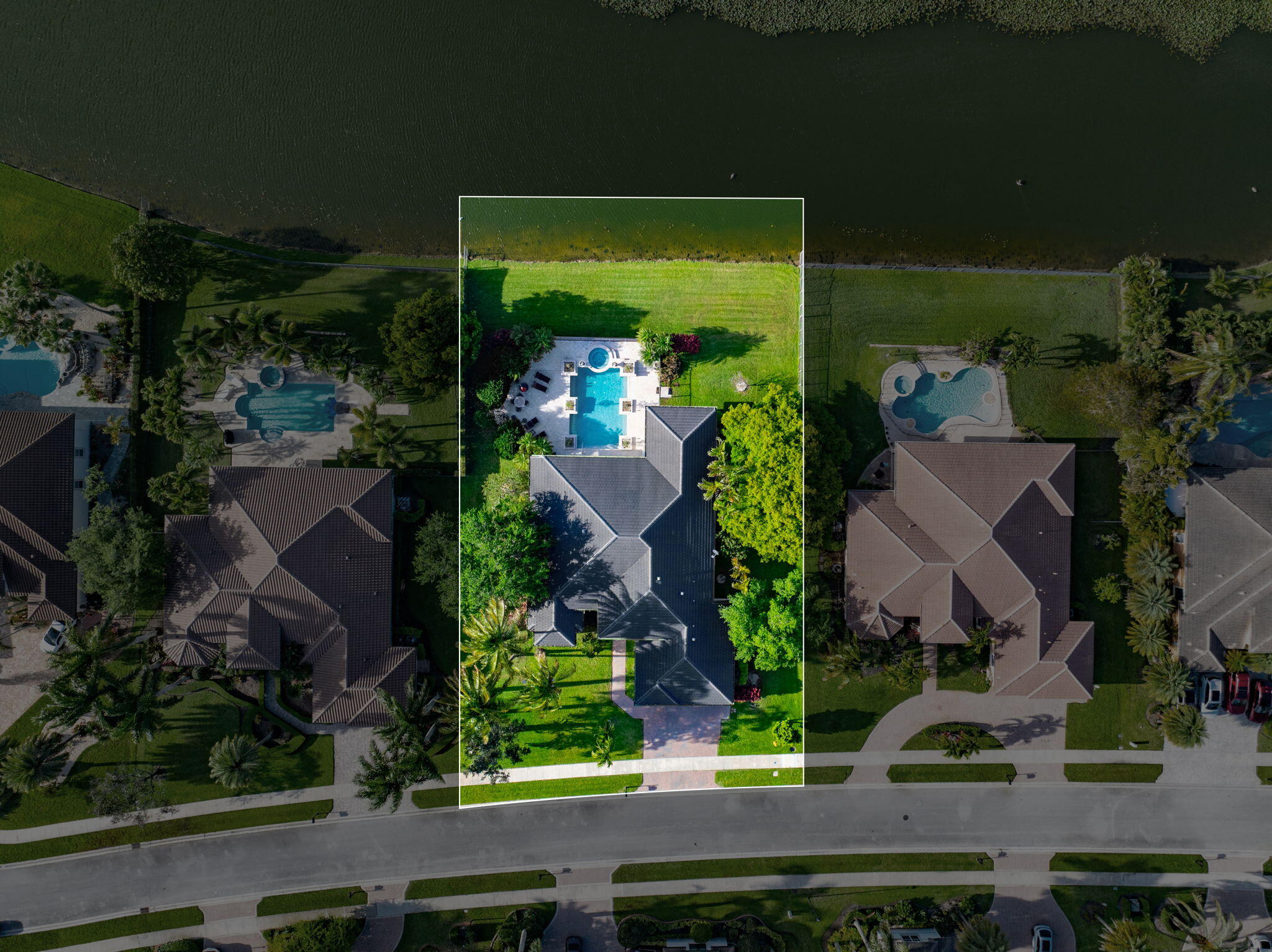 RIVERSTONE - Residential