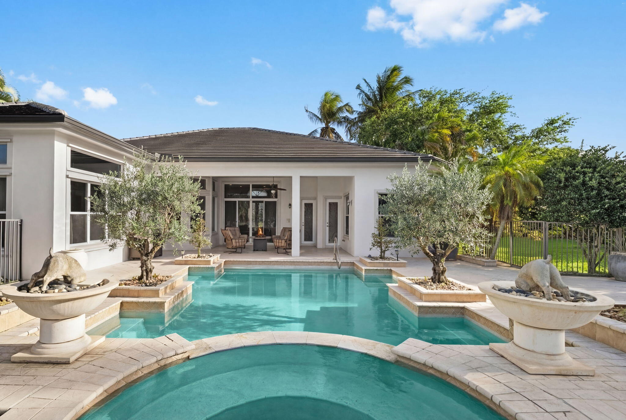 RIVERSTONE - Residential