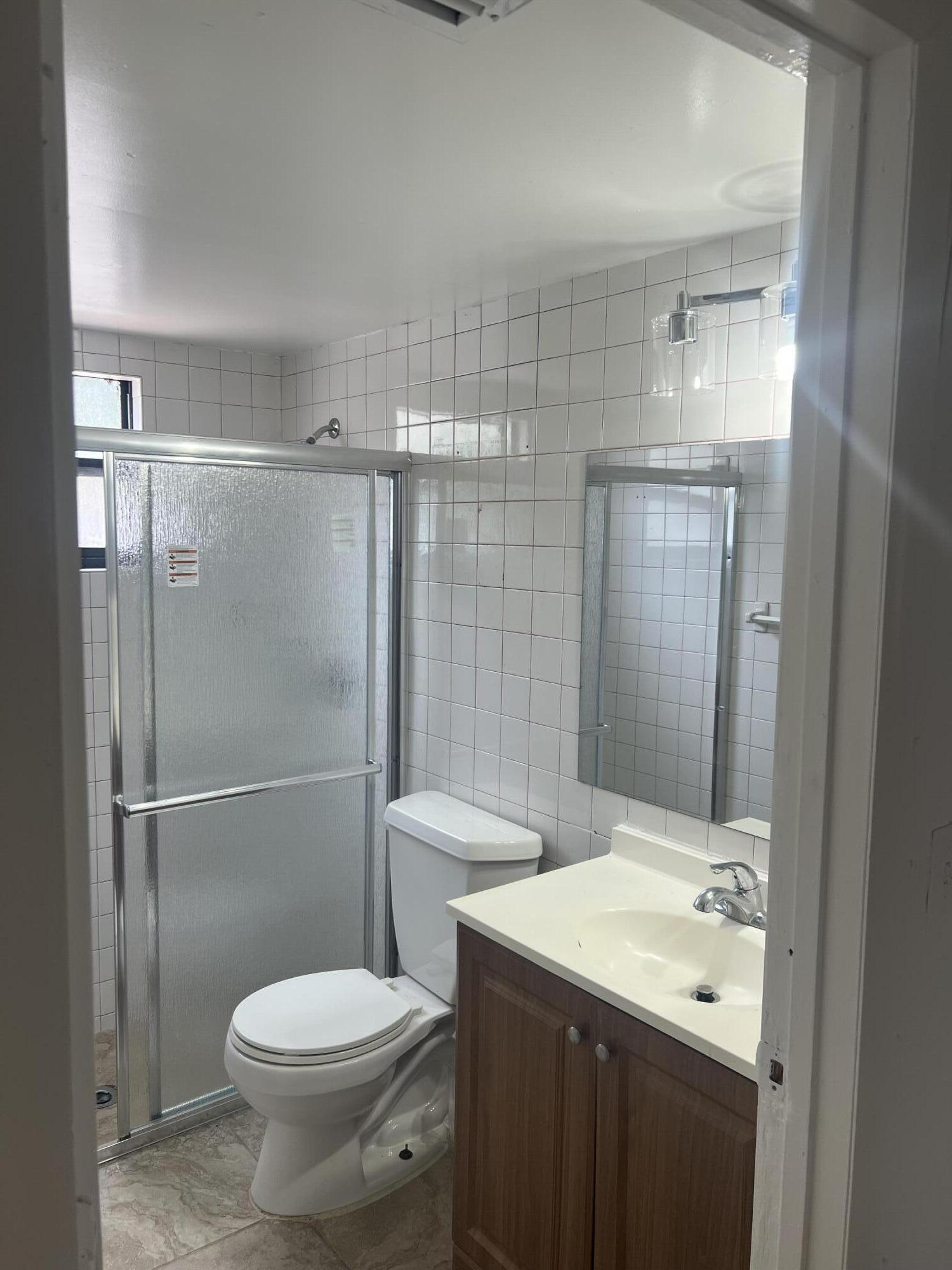 LAKES OF TARA UNIT 1 - Residential