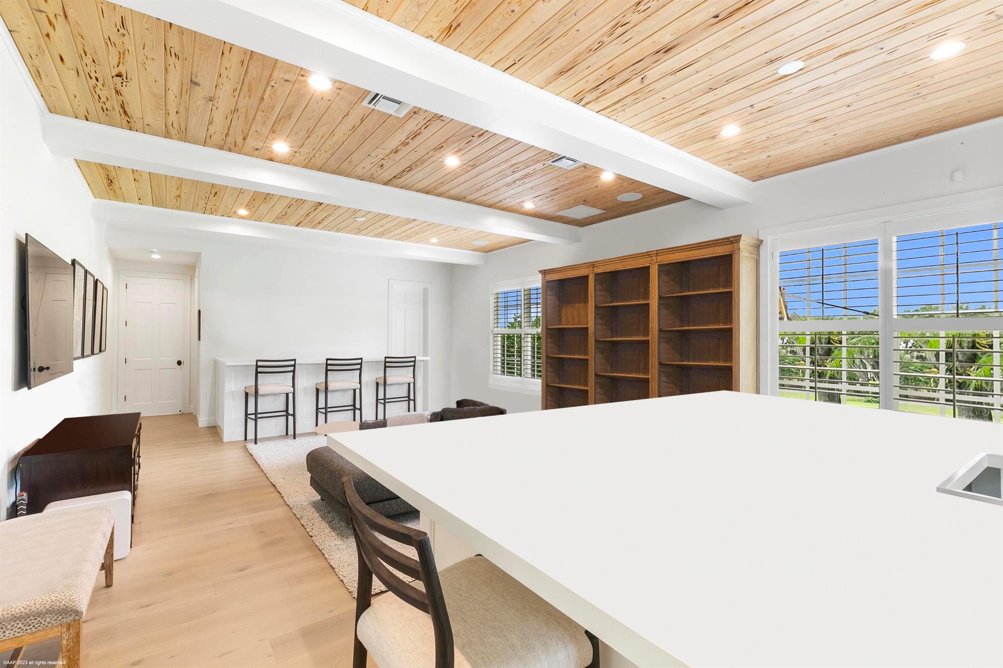 PALM BEACH POINT - Residential