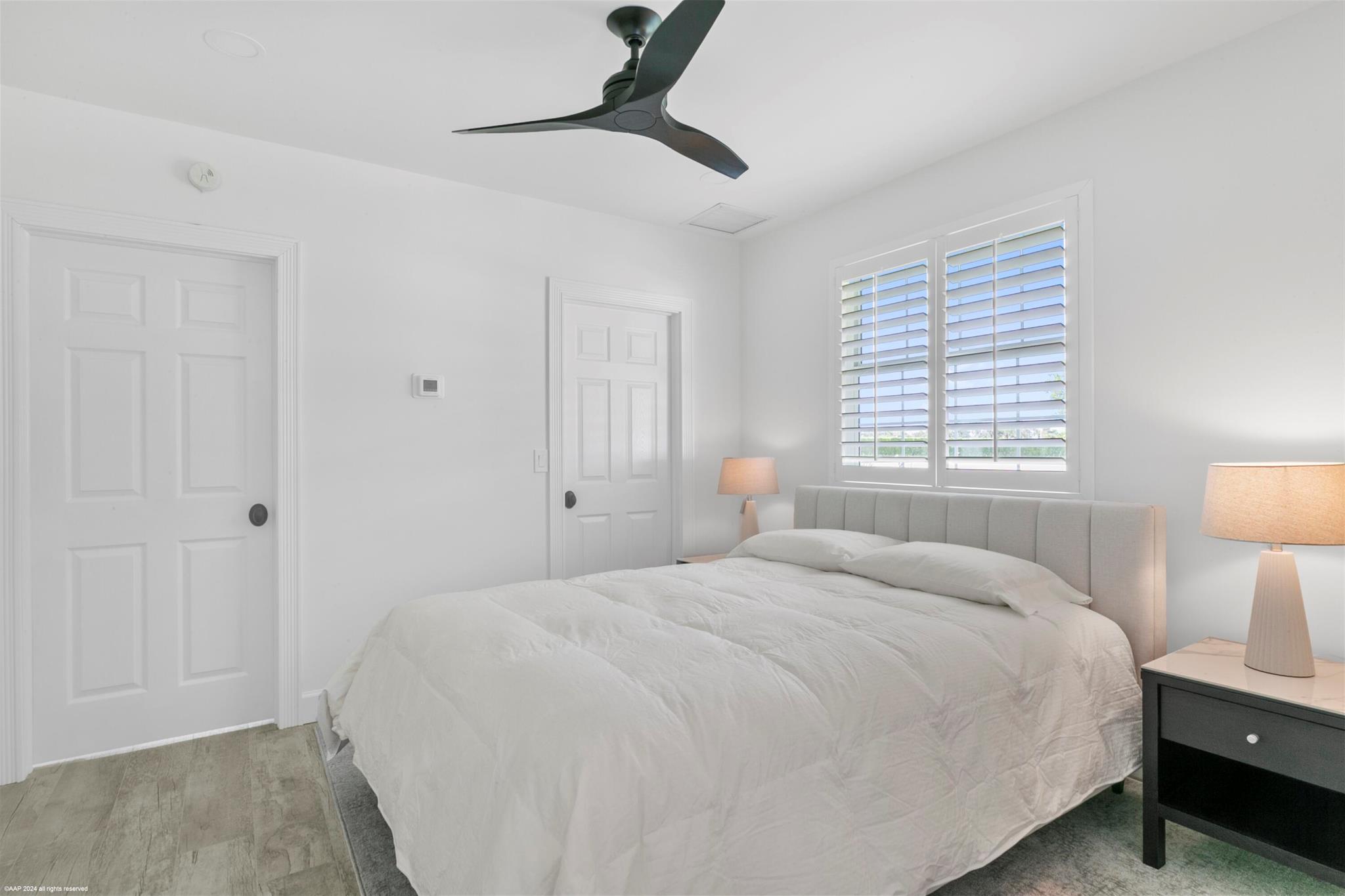 PALM BEACH POINT - Residential