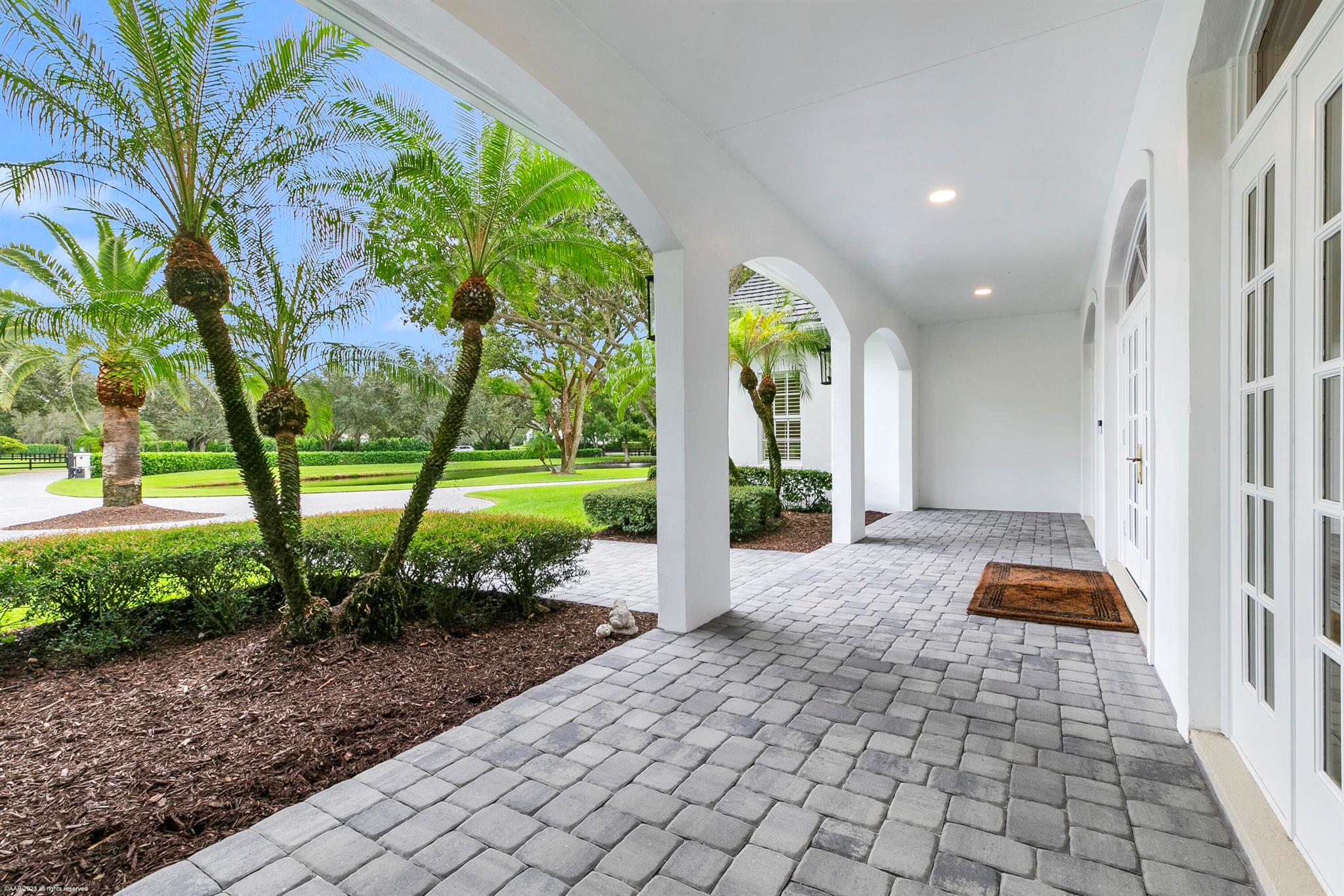PALM BEACH POINT - Residential