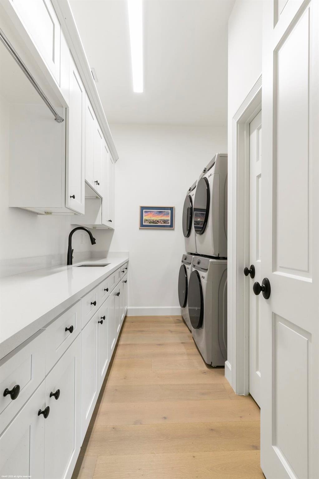 PALM BEACH POINT - Residential