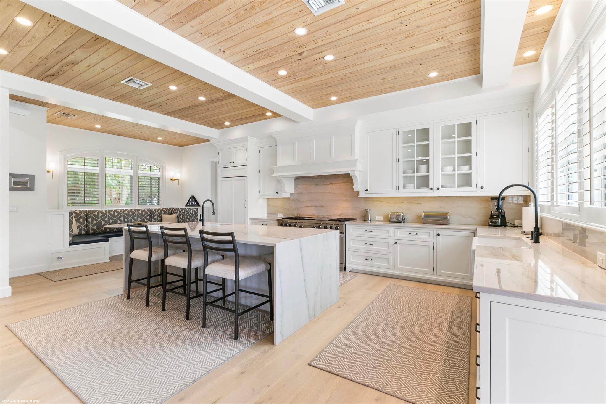 PALM BEACH POINT - Residential