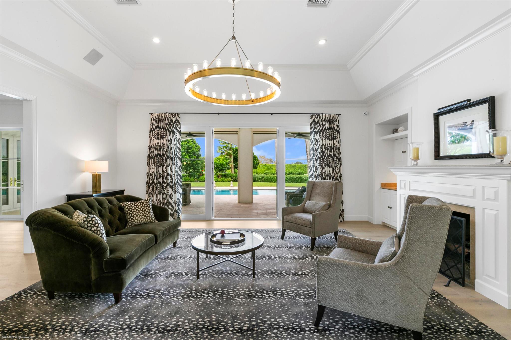 PALM BEACH POINT - Residential