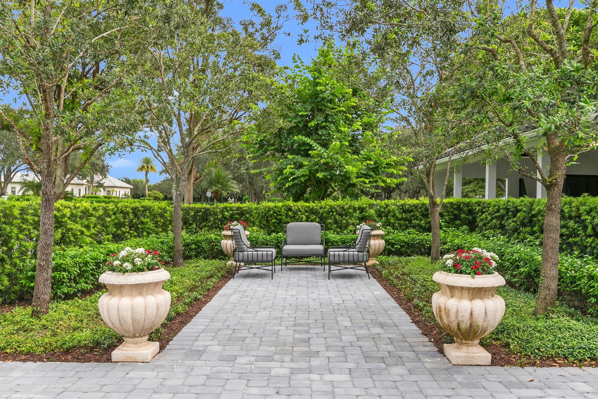 PALM BEACH POINT - Residential
