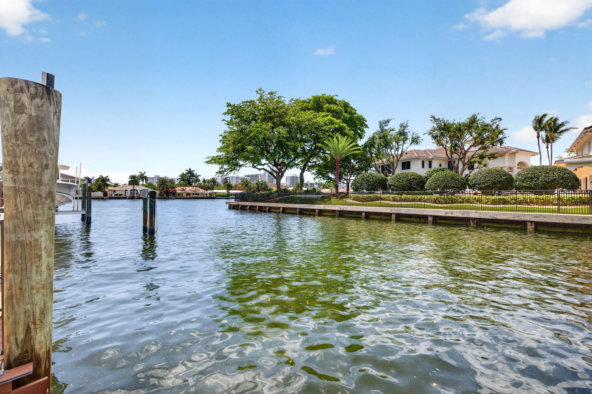 CORAL RIDGE COUNTRY CLUB - Residential