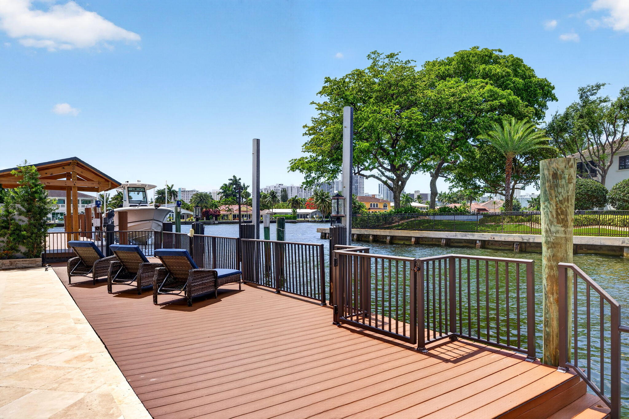 CORAL RIDGE COUNTRY CLUB - Residential