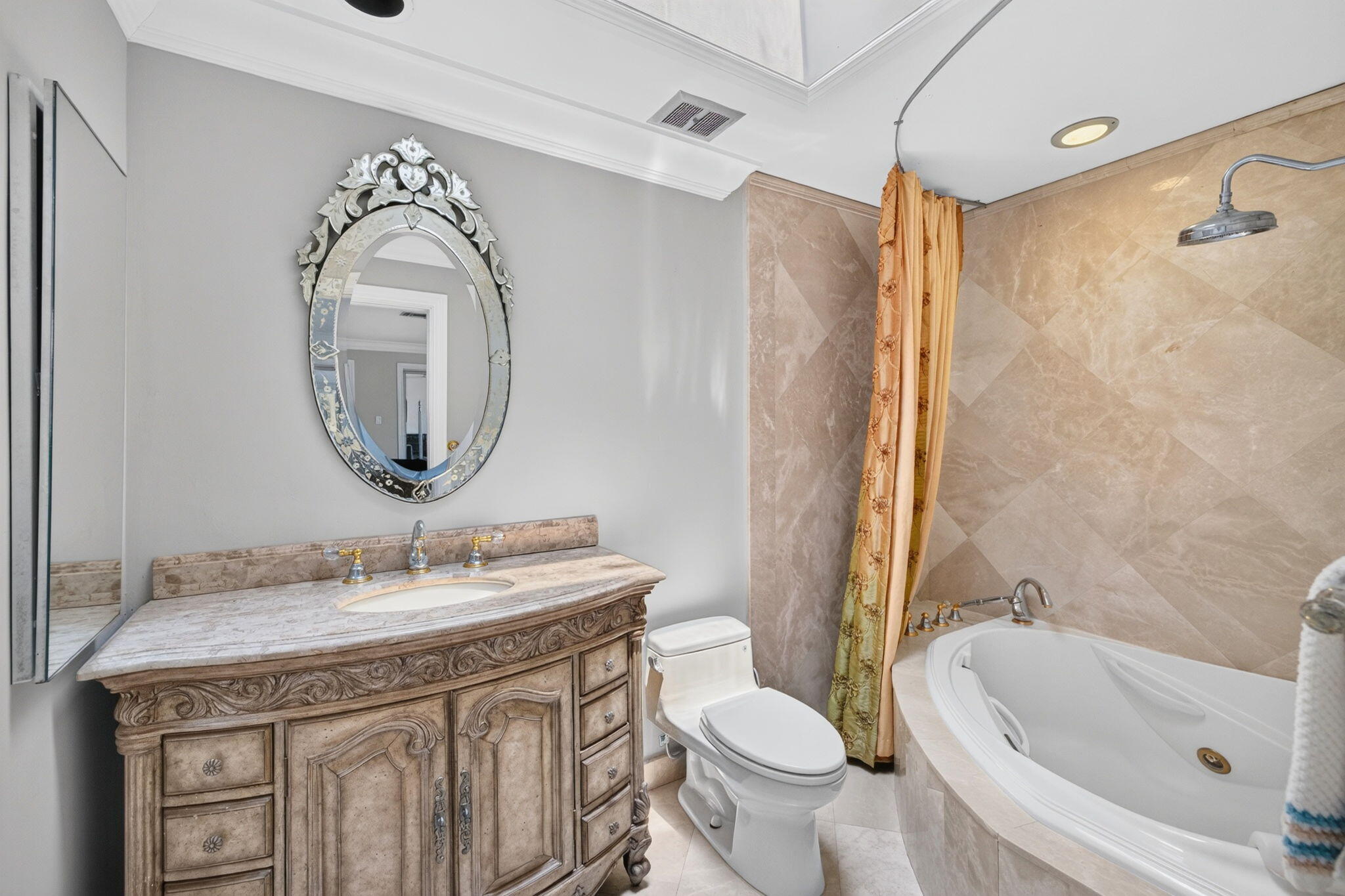 CORAL RIDGE COUNTRY CLUB - Residential