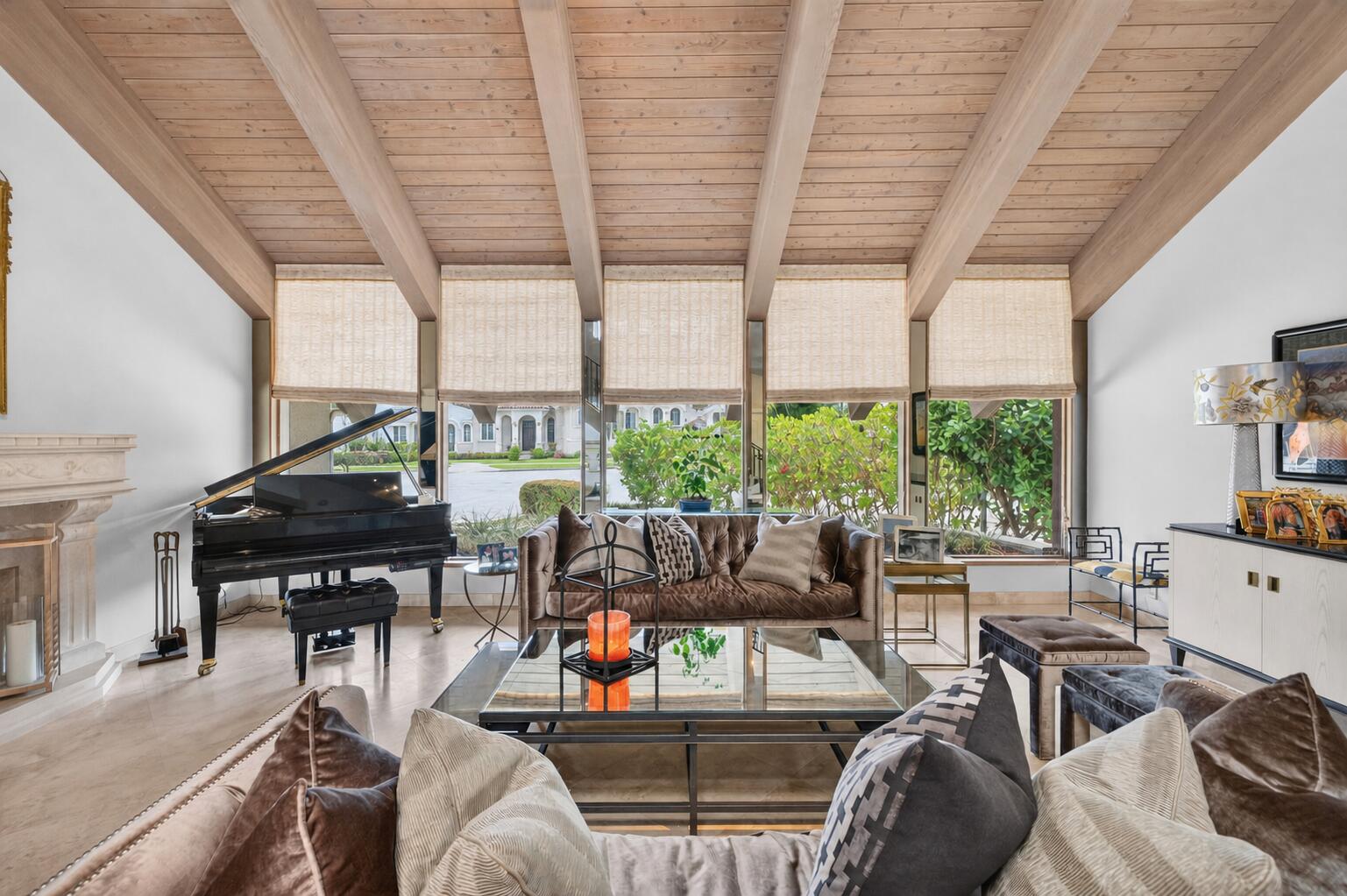 CORAL RIDGE COUNTRY CLUB - Residential