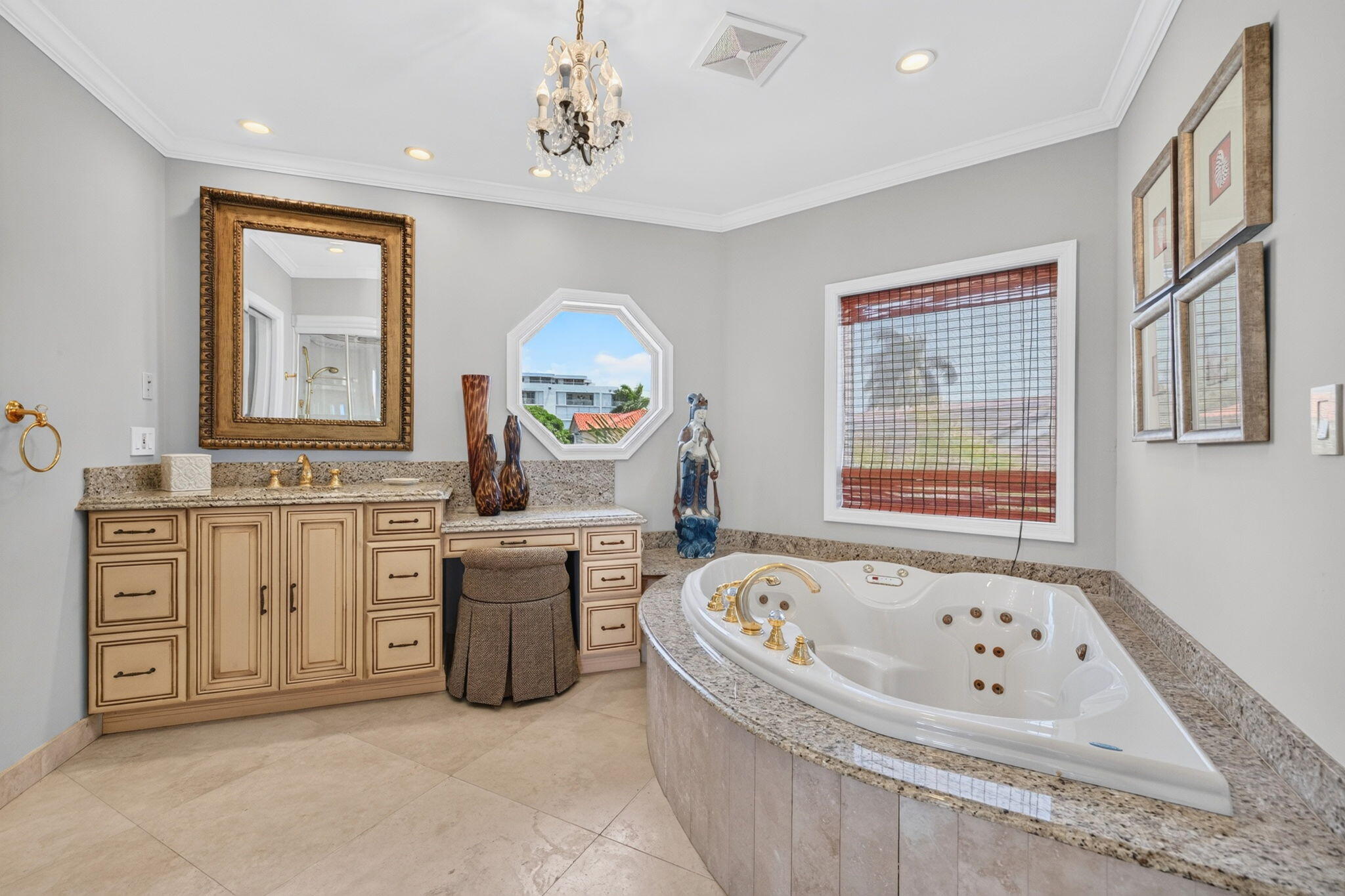 CORAL RIDGE COUNTRY CLUB - Residential