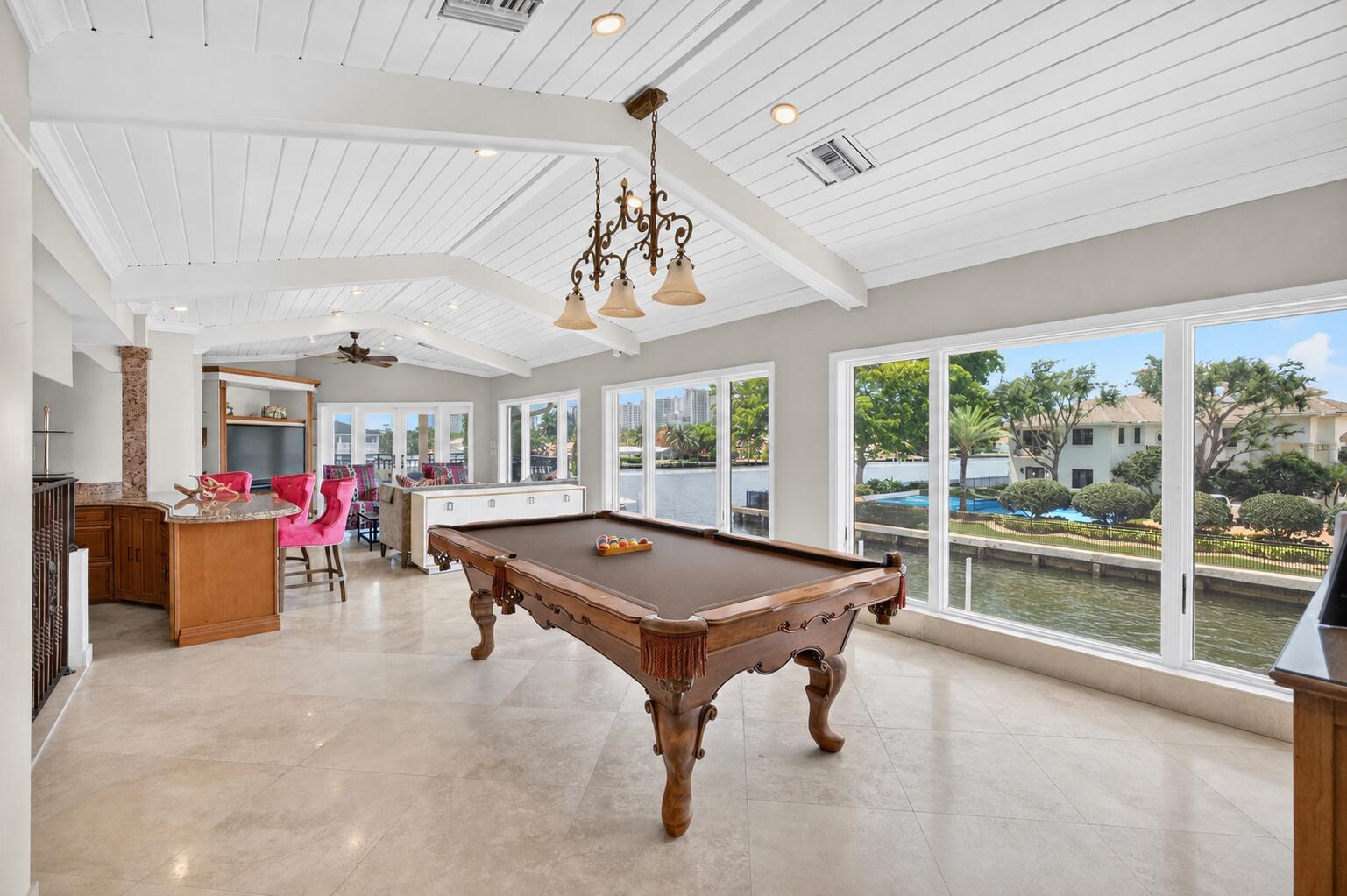 CORAL RIDGE COUNTRY CLUB - Residential