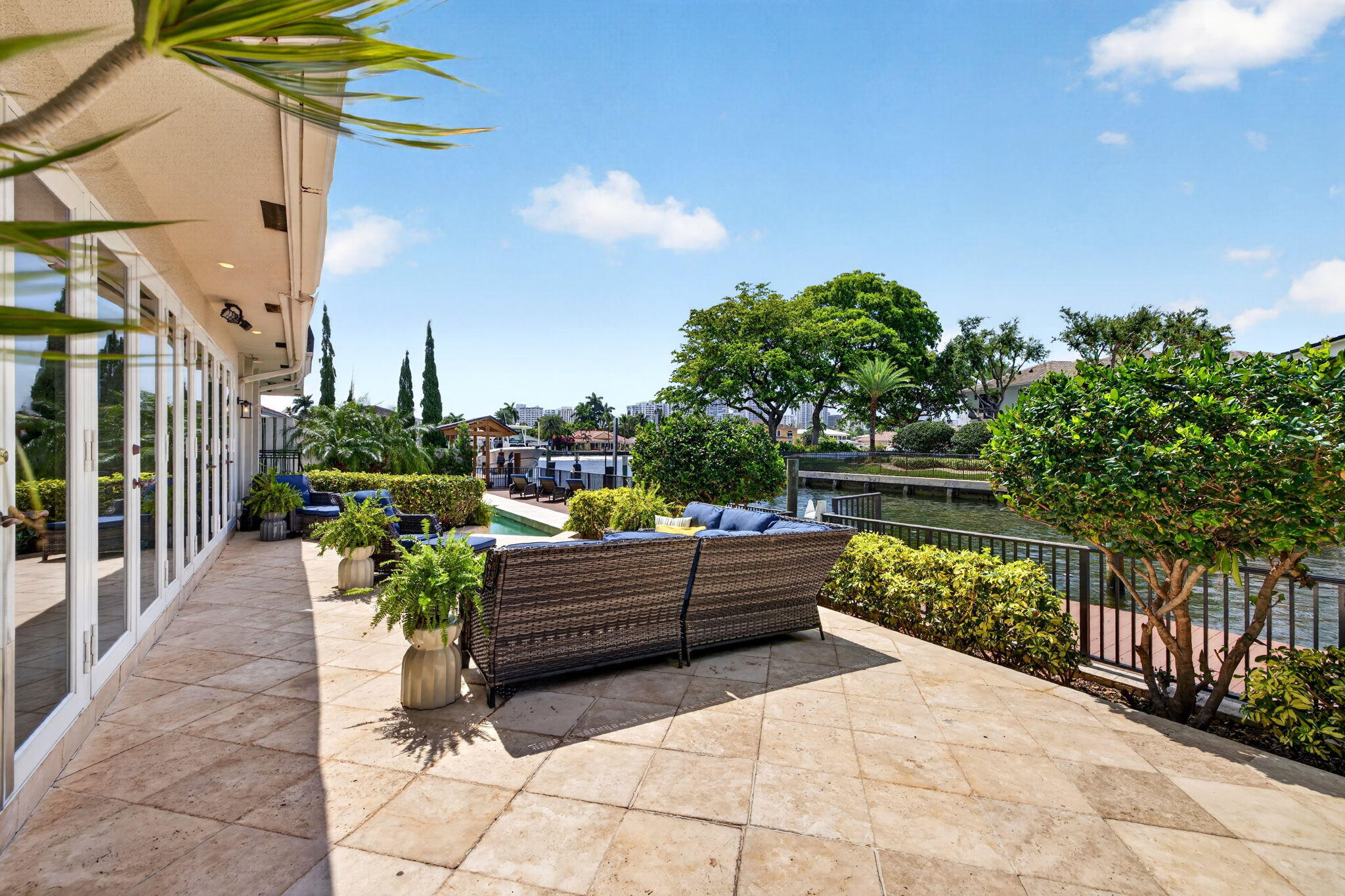 CORAL RIDGE COUNTRY CLUB - Residential