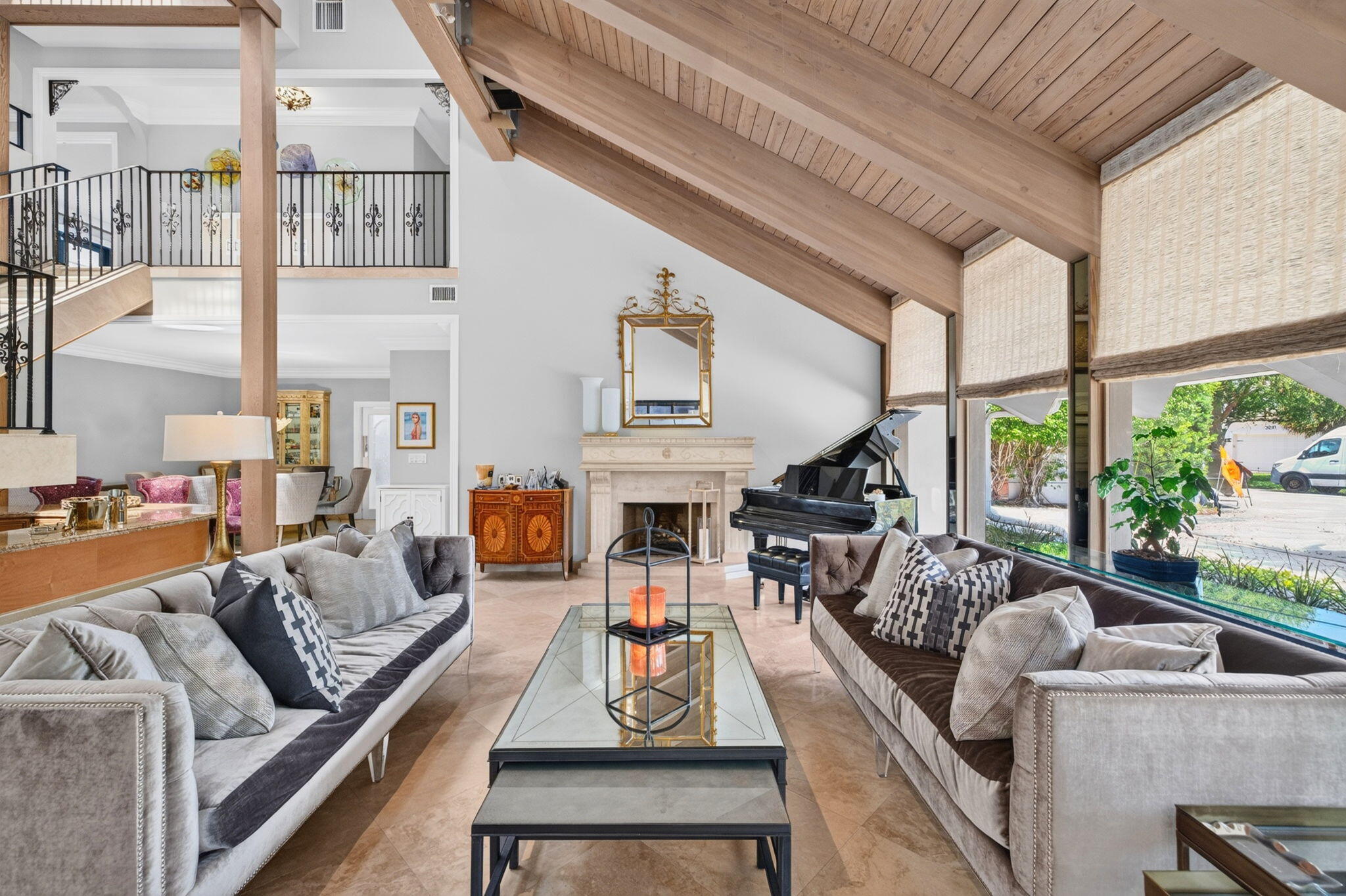 CORAL RIDGE COUNTRY CLUB - Residential