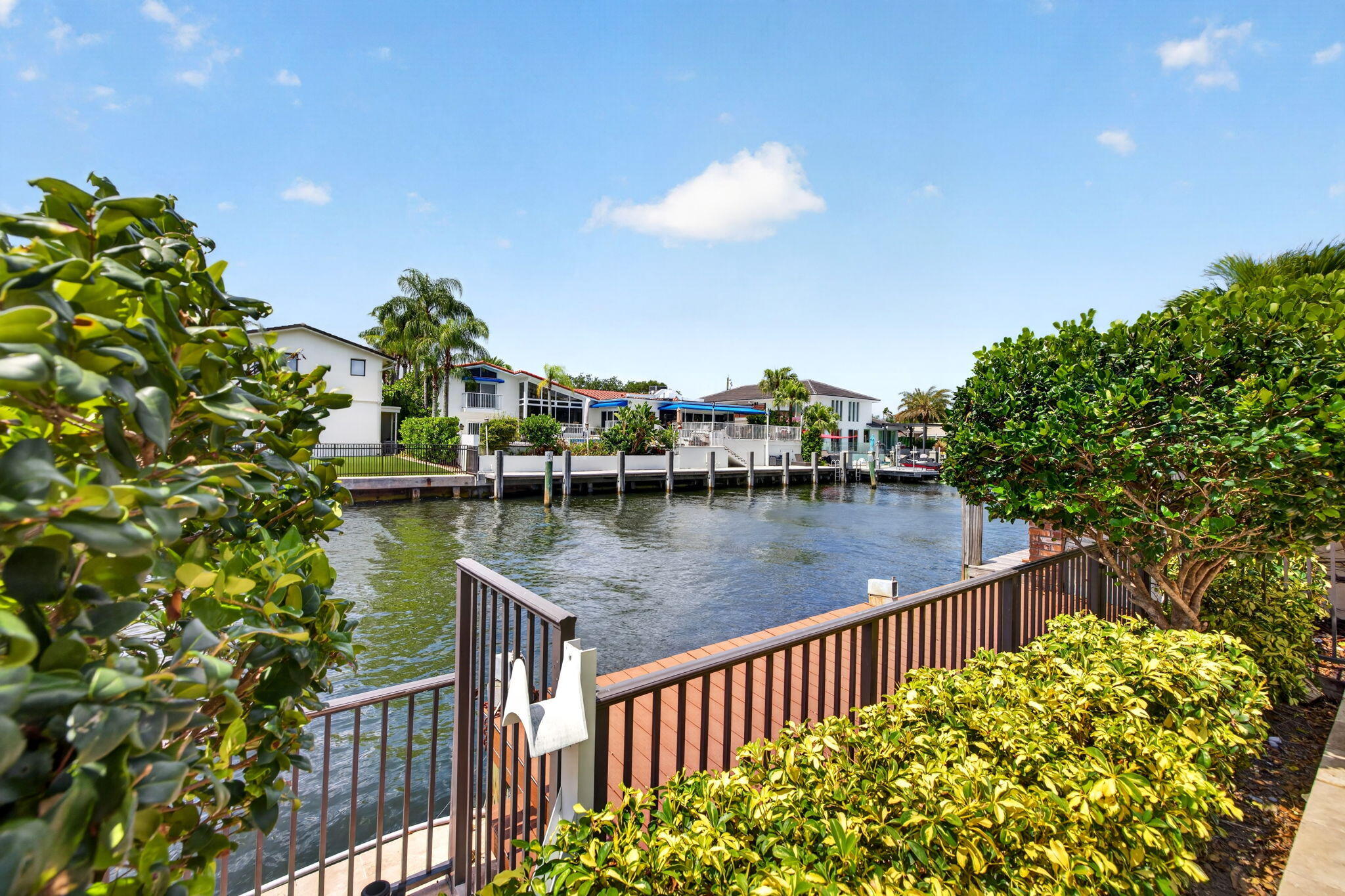 CORAL RIDGE COUNTRY CLUB - Residential