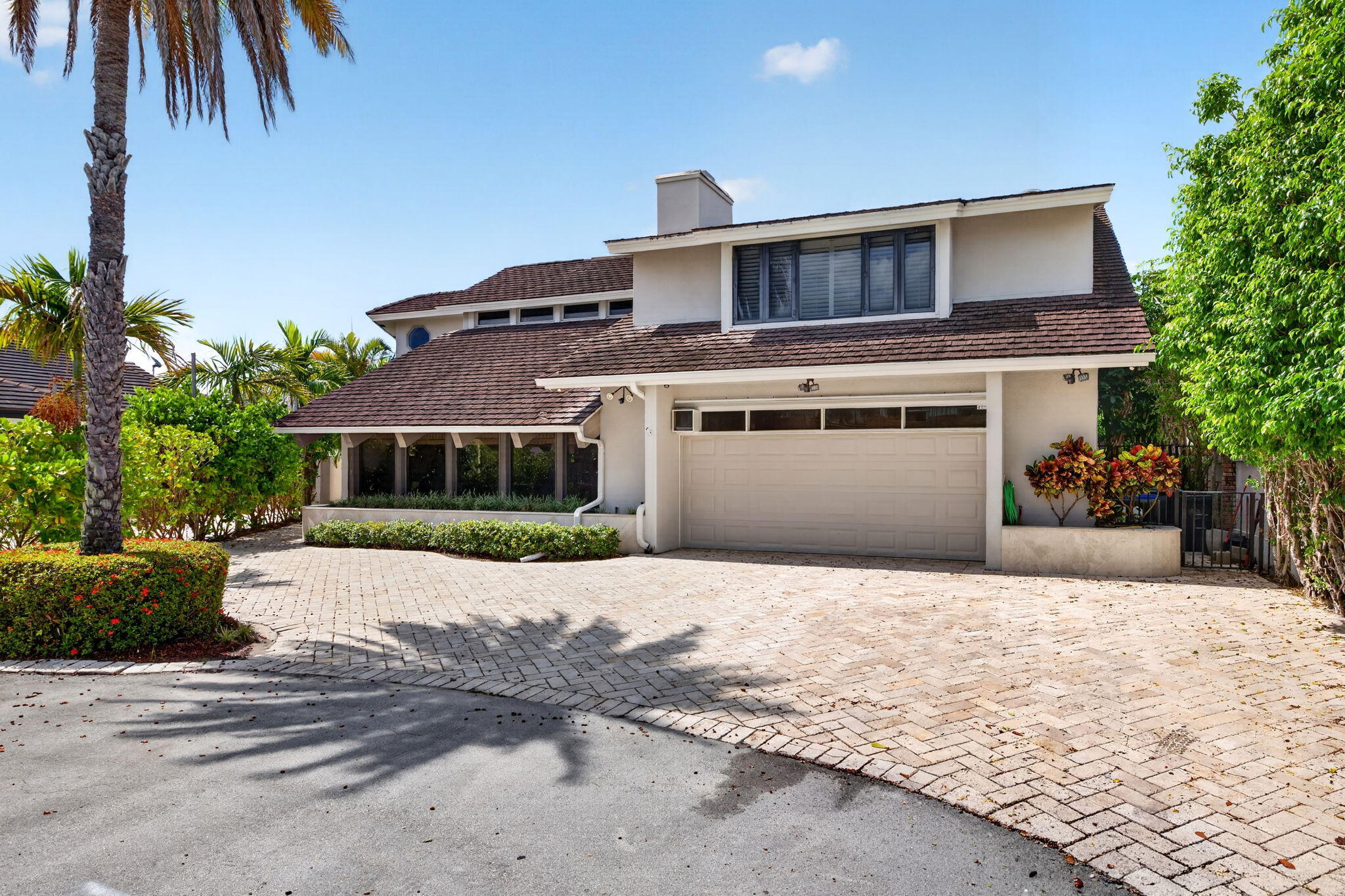 CORAL RIDGE COUNTRY CLUB - Residential