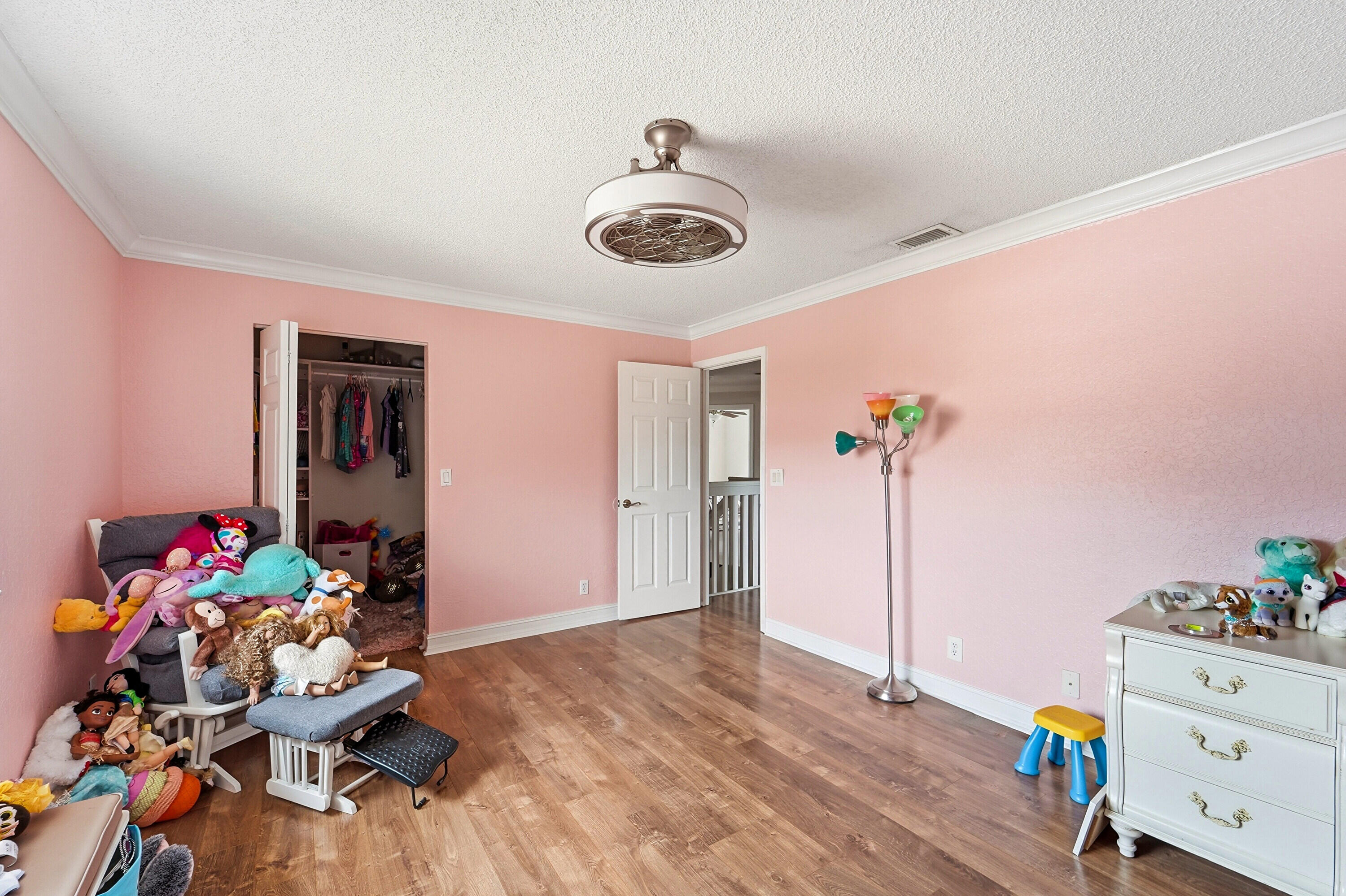 KENSINGTON - Residential