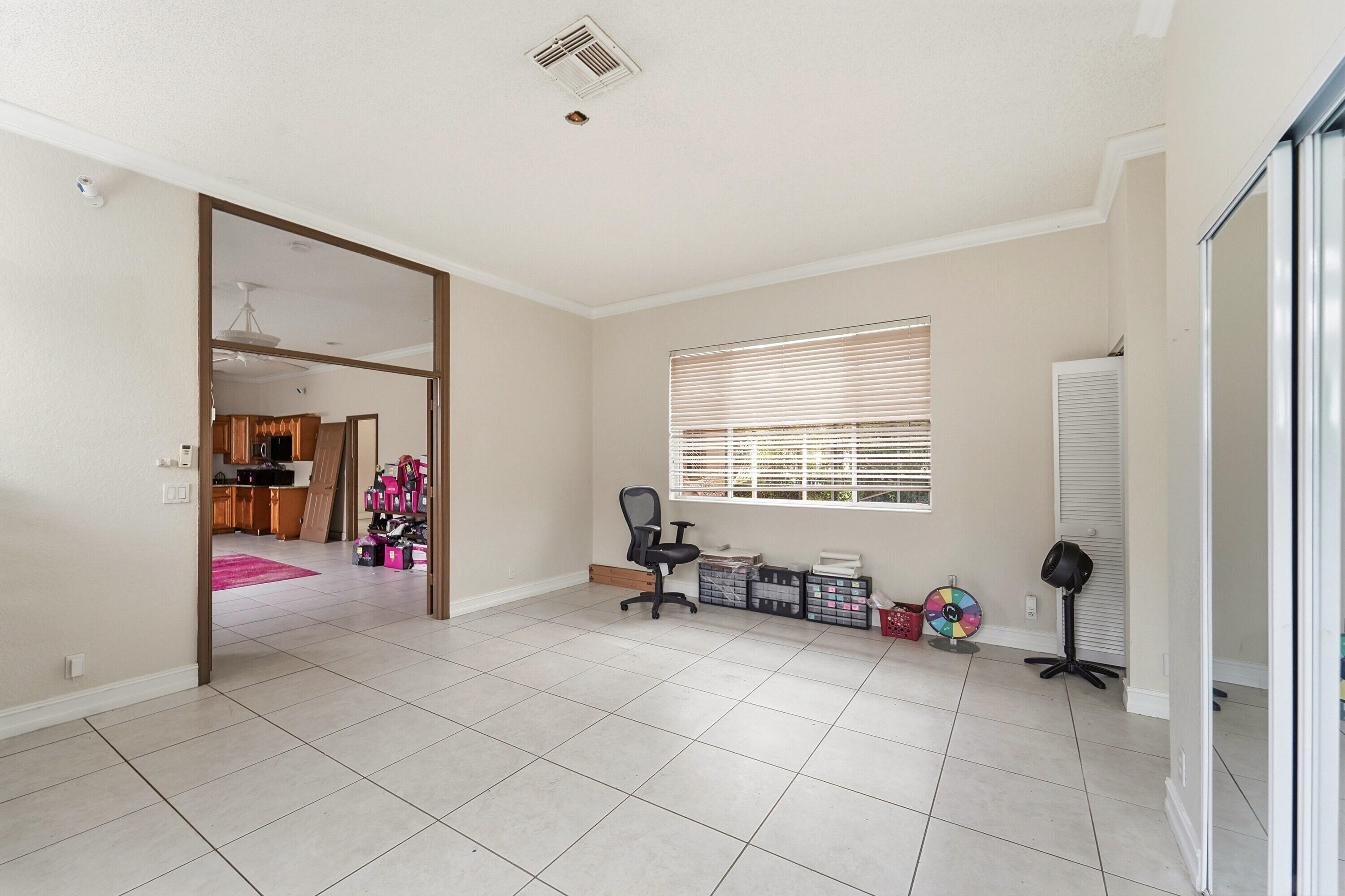 KENSINGTON - Residential