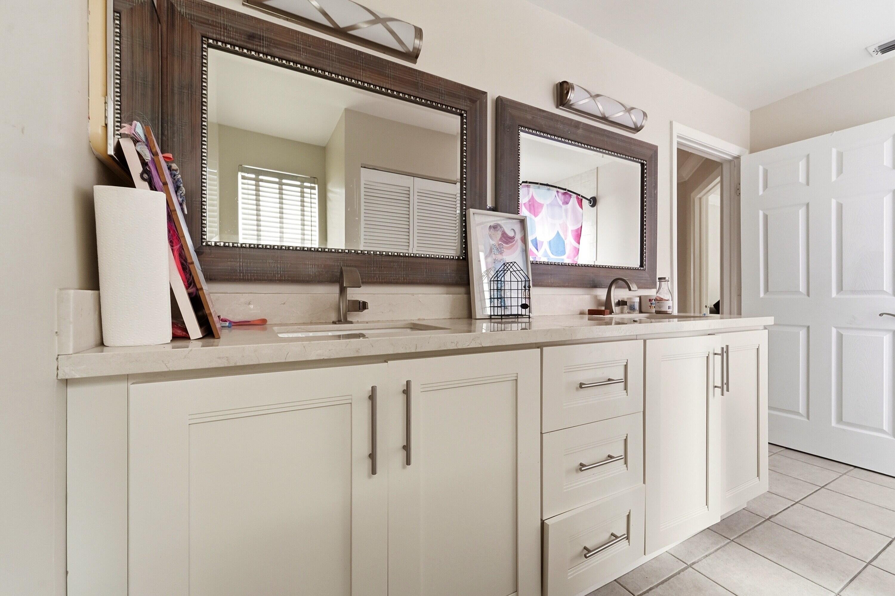 KENSINGTON - Residential