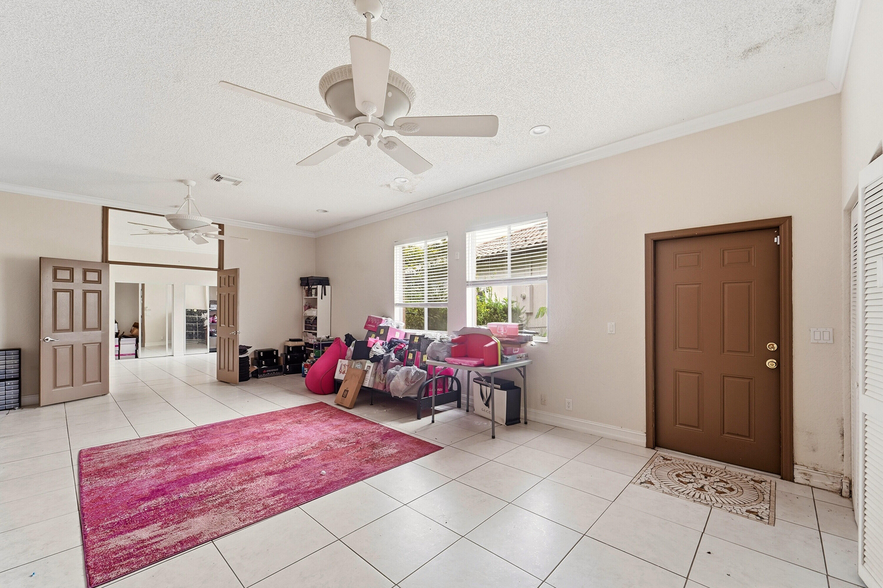 KENSINGTON - Residential