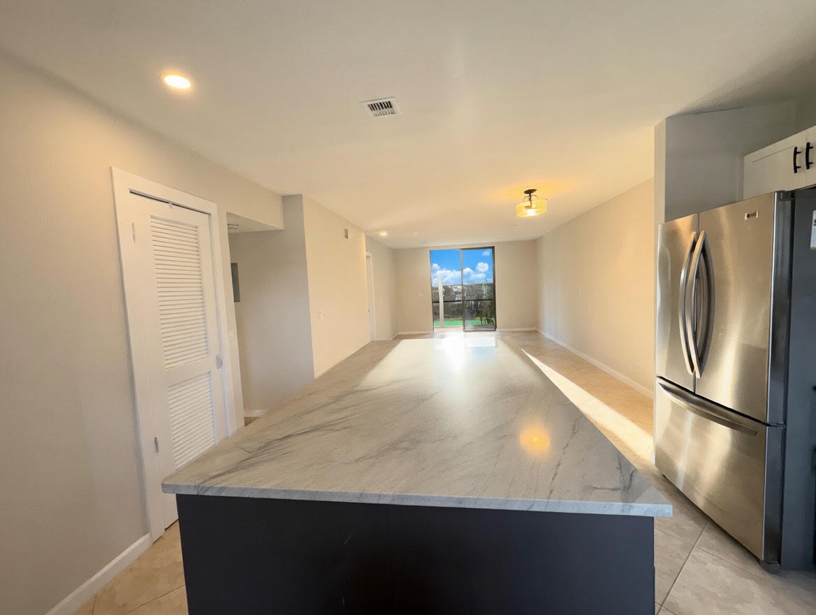 FOREST HILLS CONDO SOUTH - Residential