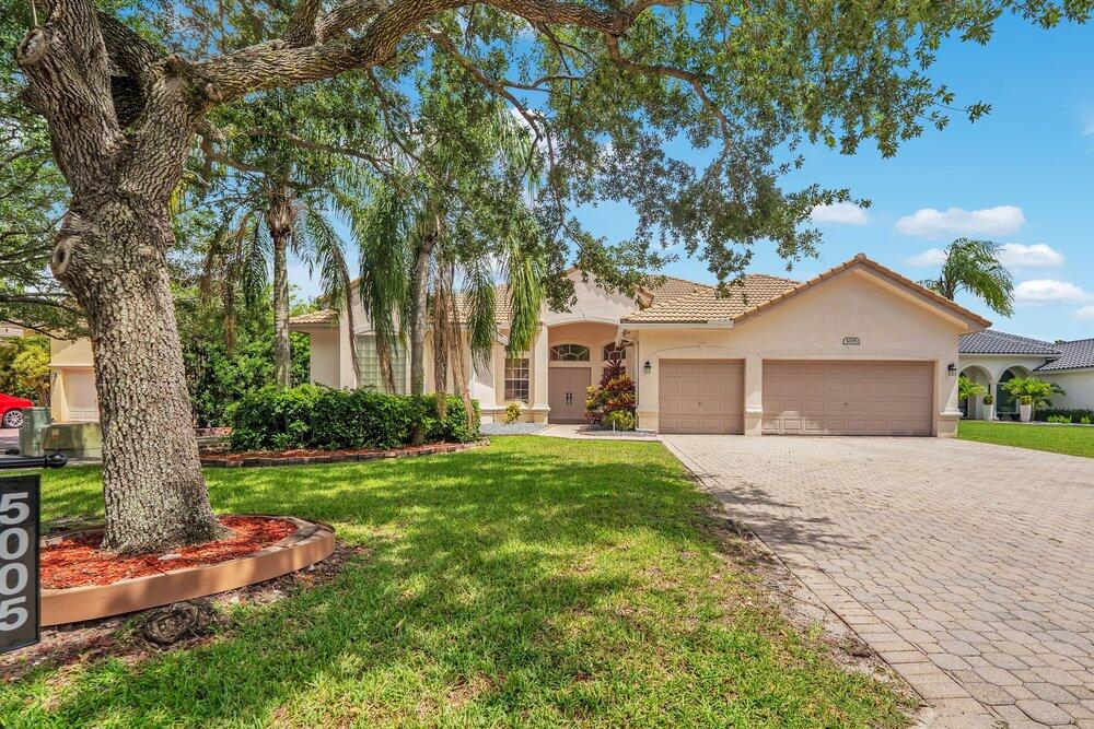 CORAL CREEK REPLAT NO 3 - Residential