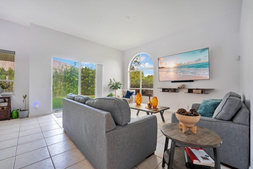 CORAL CREEK REPLAT NO 3 - Residential