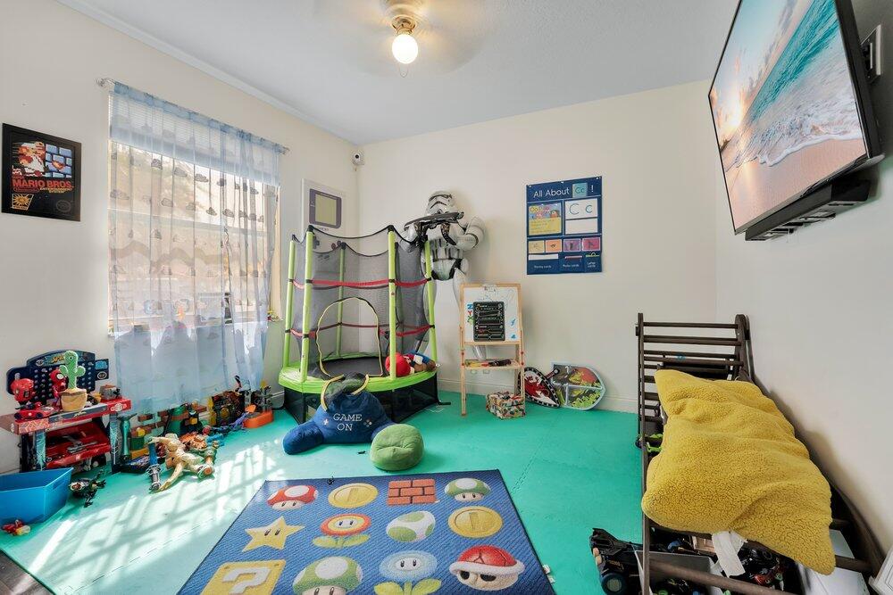 CORAL CREEK REPLAT NO 3 - Residential