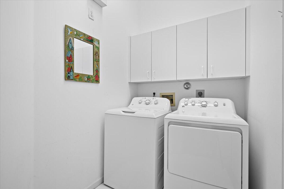 CYPRESS LAKES 12 - Residential