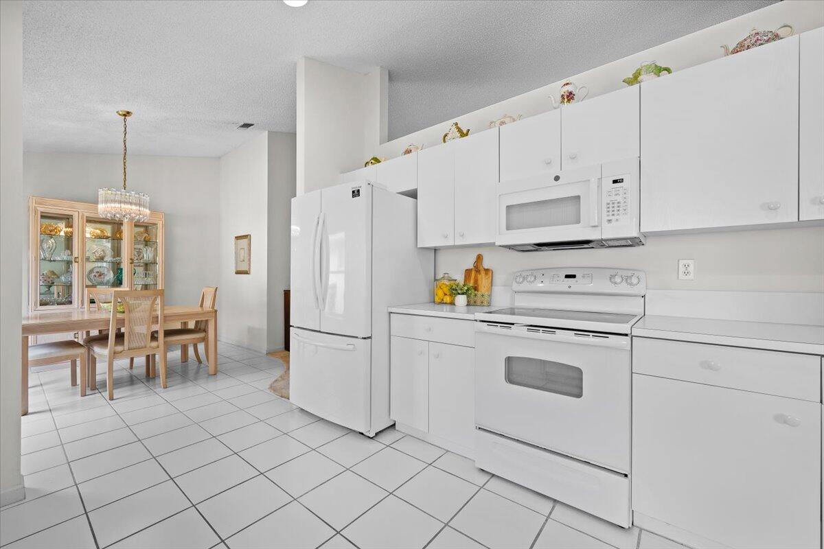 CYPRESS LAKES 12 - Residential