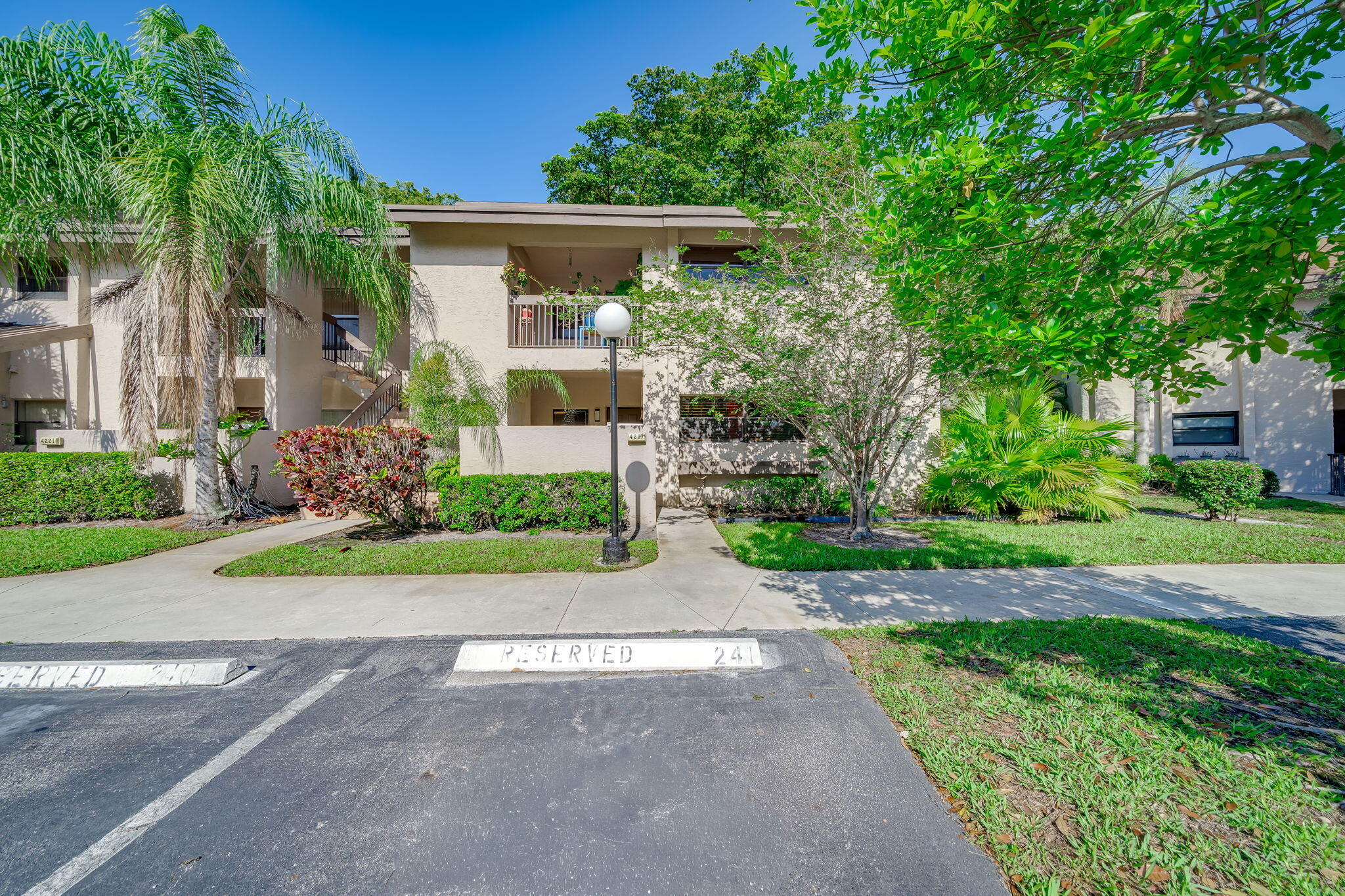 BEAUTIFUL, LIGHT AND BRIGHT, GROUND FLOOR CORNER HOME FEATURING OPEN SPACIOUS LIVING AREA, LARGE BEDROOMS, INCLUDING A WALK-IN CLOSET, UPGRADED BATHROOMS, AND NEW STAINLESS APPLIANCES. HOME ALSO FEATURES A VERY PEACEFUL AND PRIVATE BACK PATIO GARDEN AREA, AS WELL AS AN INVITING FRONT PATIO FEATURING A STORAGE ROOM AND AN ADDITIONAL STORAGE CLOSET. COMMUNITY OFFERS RECREATION AREA, OLYMPIC POOL, JACUZZI, SAUNA, PICKLEBALL COURTS, TENNIS COURTS, FITNESS CENTER, PLAYGROUND, WALKING TRAILS AND THEATER. CONVENIENTLY LOCATED NEAR SHOPPING, DINING, AND HIGHWAYS WHILE OFFERING A PEACEFUL OASIS IN THE HEART OF COCONUT CREEK.
