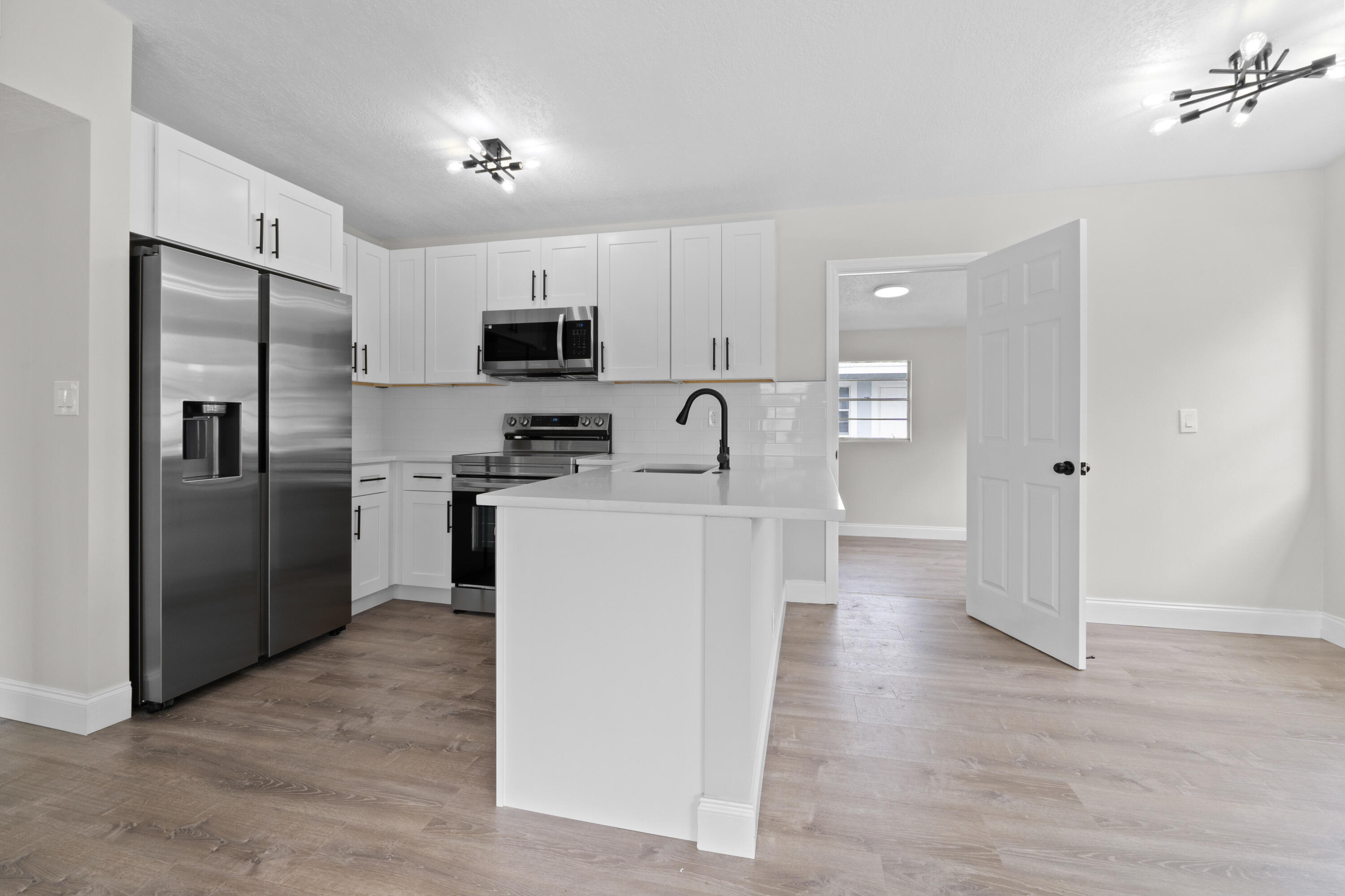 FOREST HILL VILLAGE 3 - Residential Lease