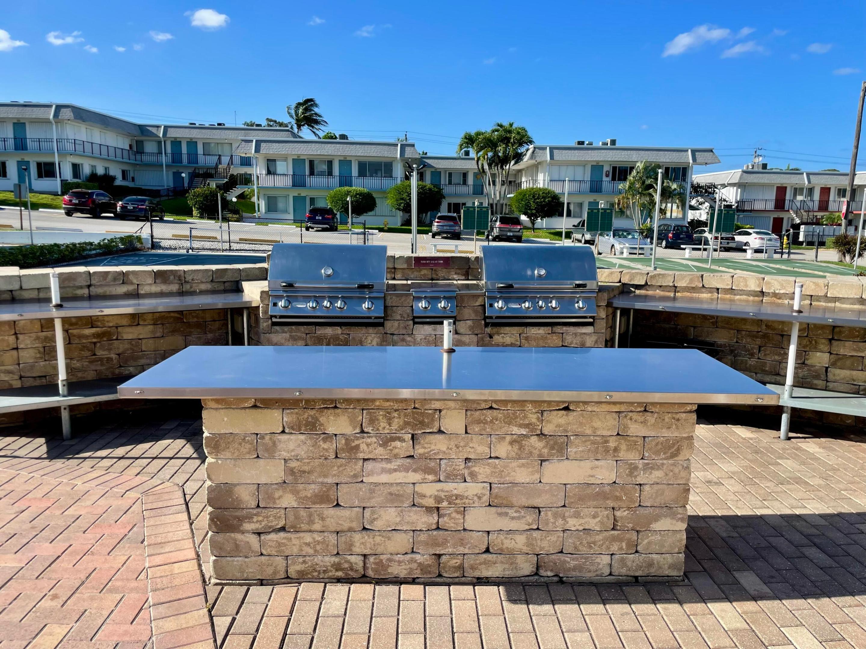 MURRY HILLS - Residential Lease