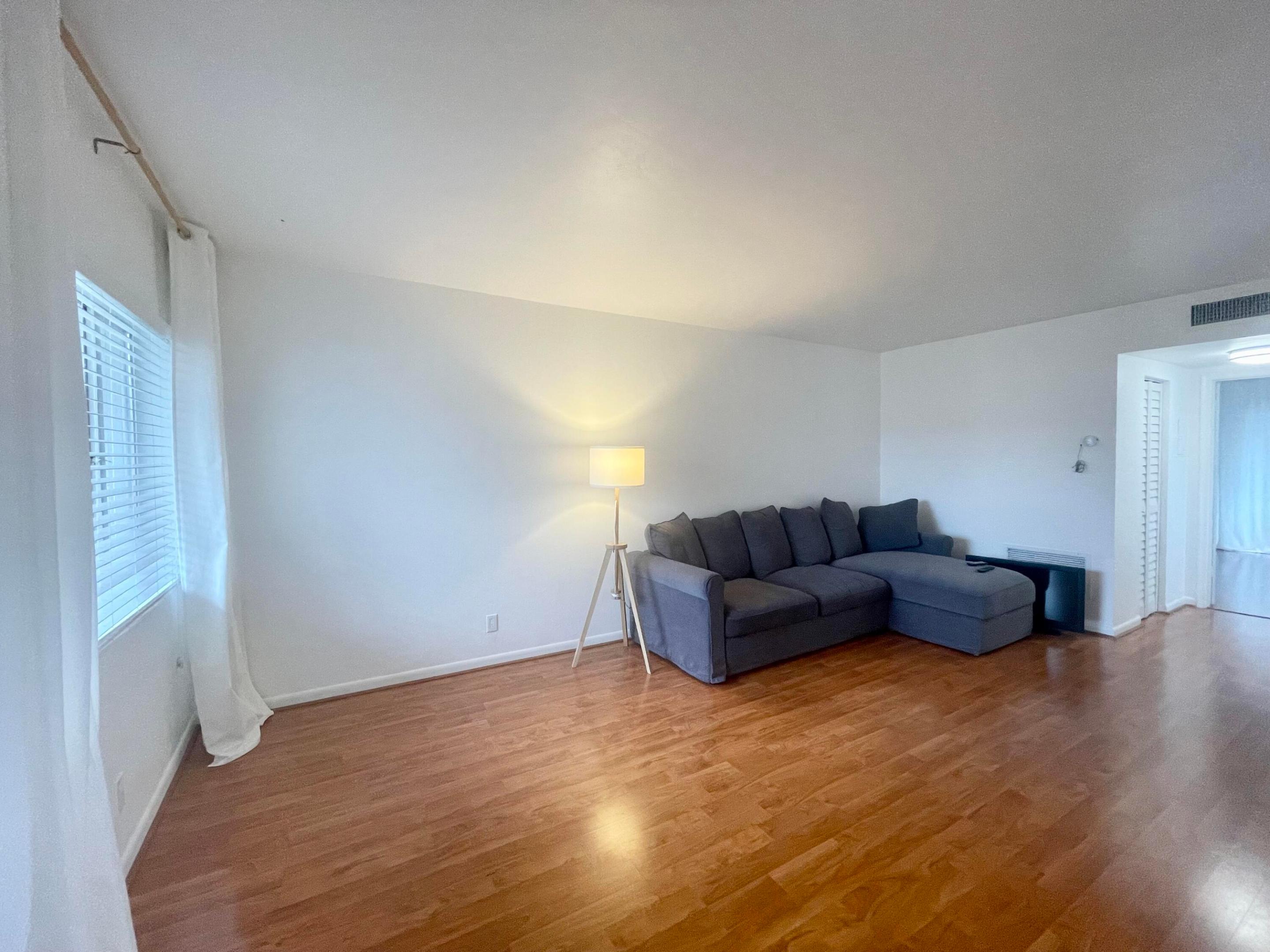 MURRY HILLS - Residential Lease