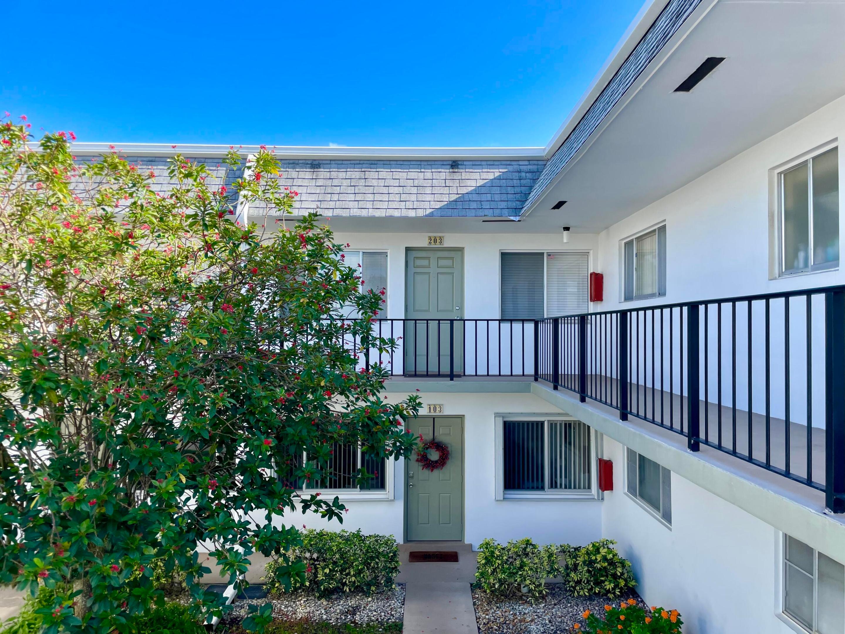 MURRY HILLS - Residential Lease