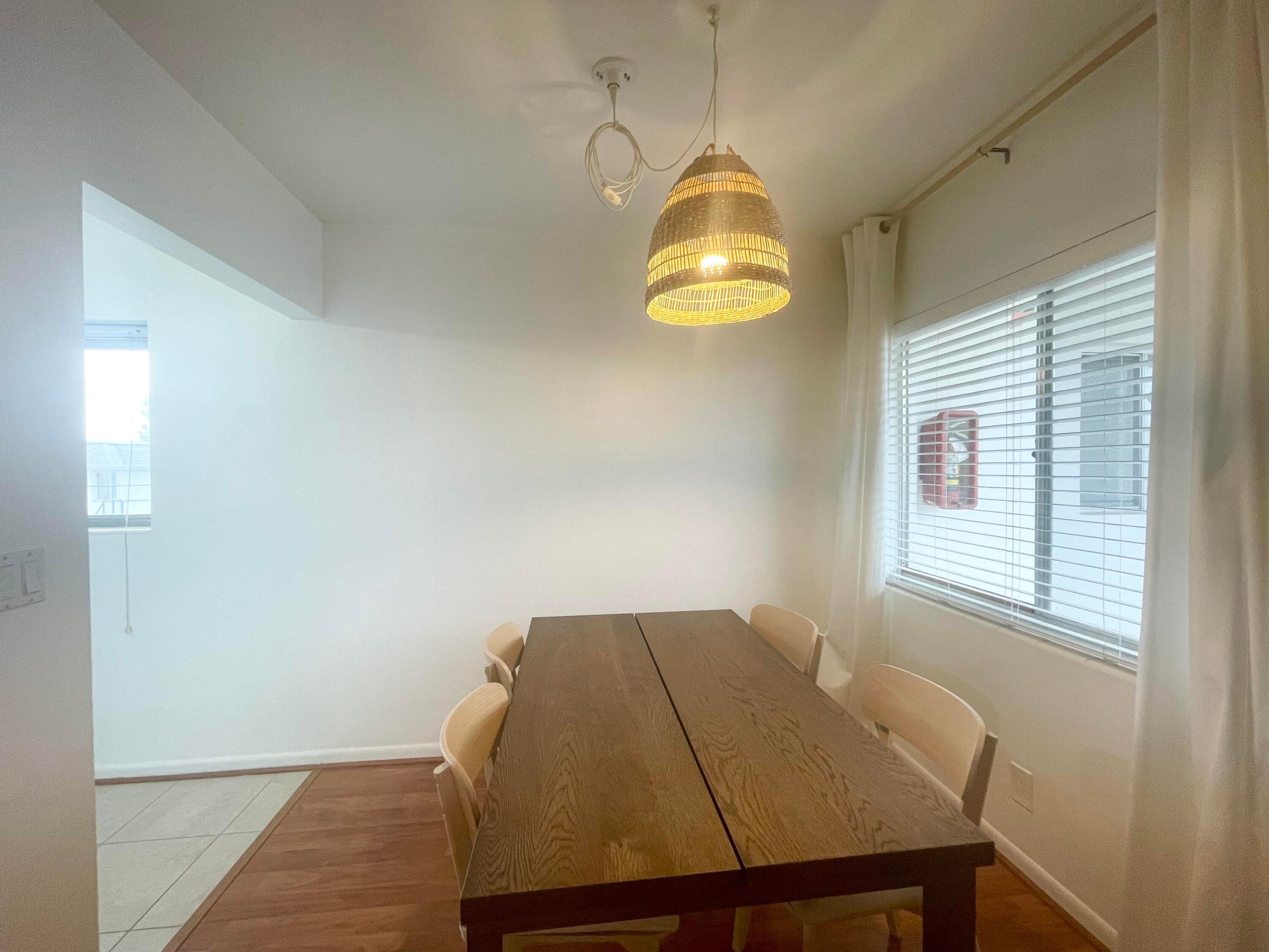 MURRY HILLS - Residential Lease