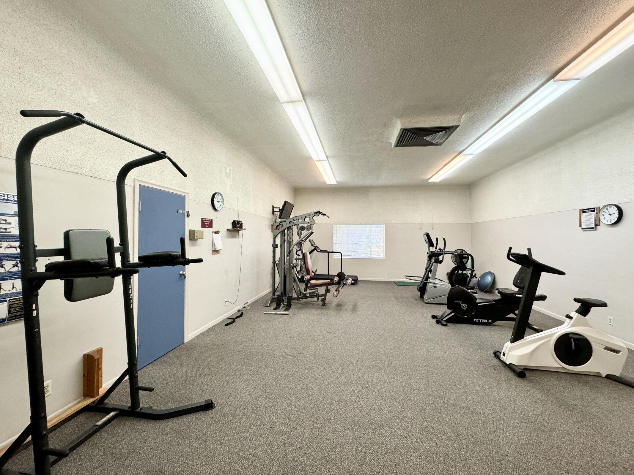 MURRY HILLS - Residential Lease
