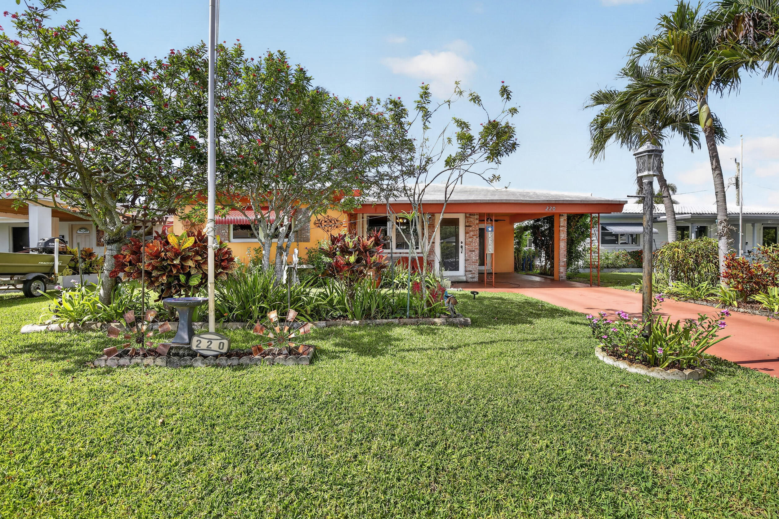 NORTH ANDREWS GARDENS FIRST ADD - Residential