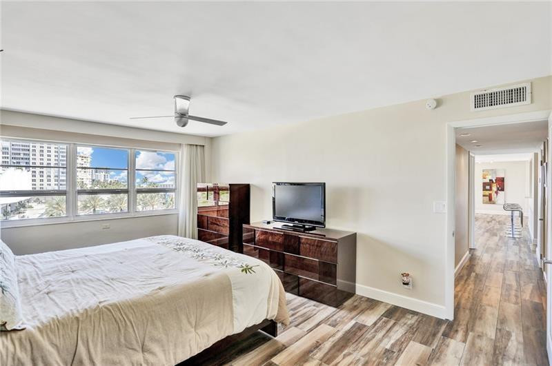 Ocean Monarch - Residential