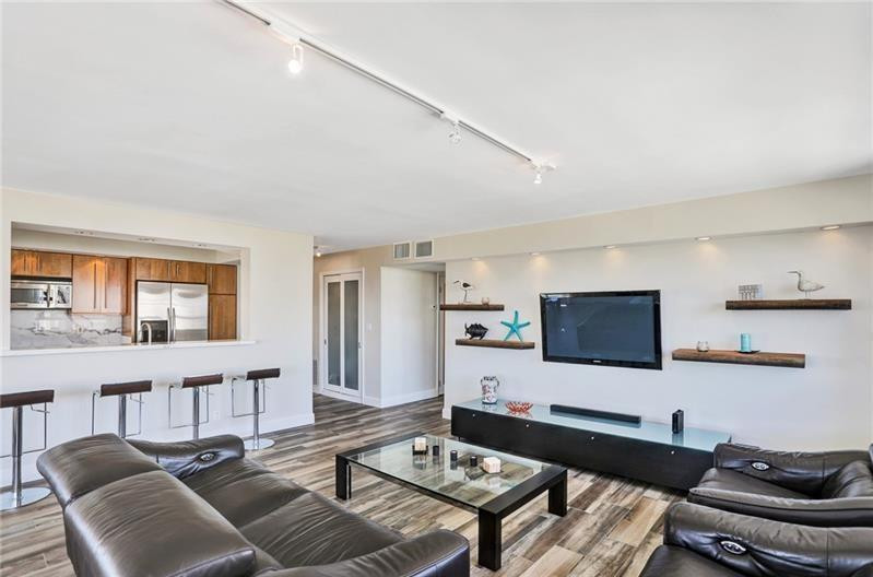 Ocean Monarch - Residential