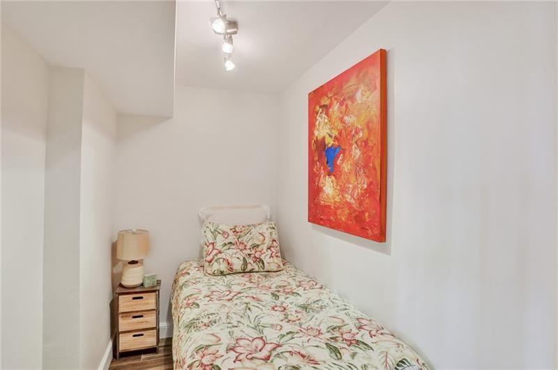 Ocean Monarch - Residential