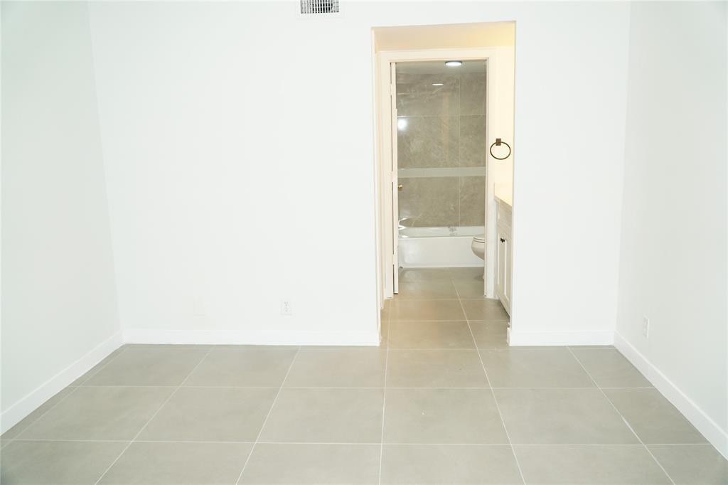 Coral West Condo - Residential