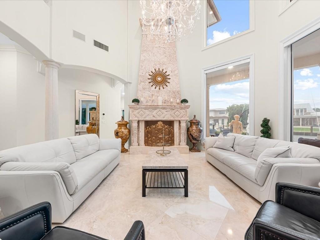 Coral Ridge Country Club - Residential