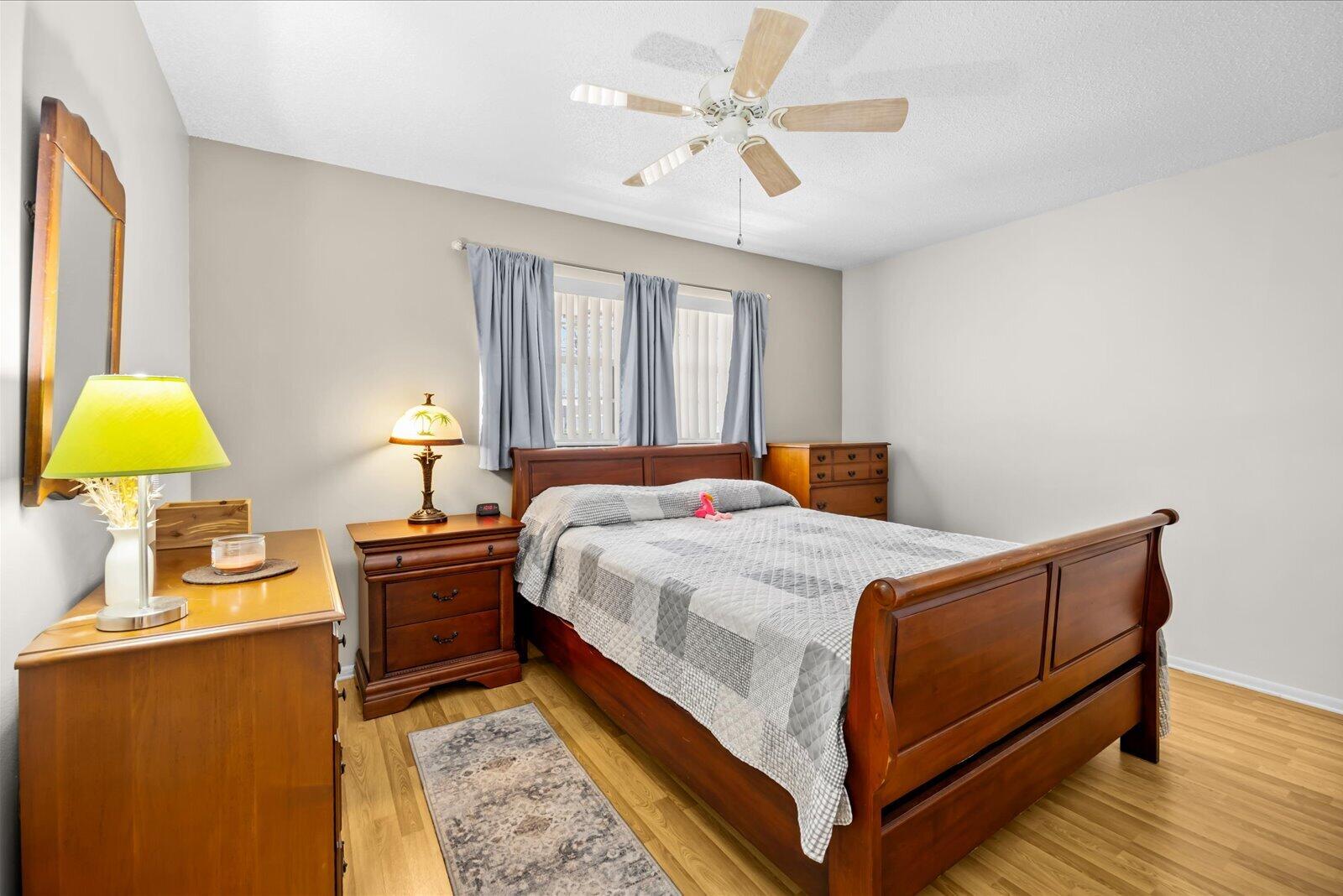 VISTA PINES CONDO - Residential