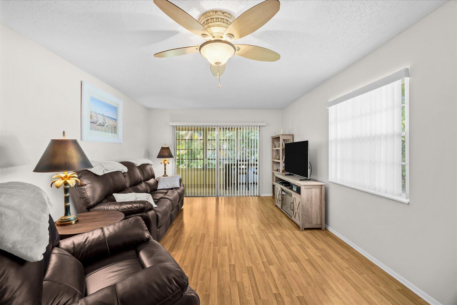 VISTA PINES CONDO - Residential